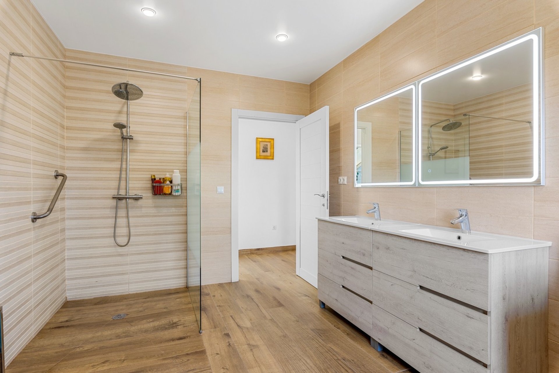 Reventa - Villa -
Los Montesinos