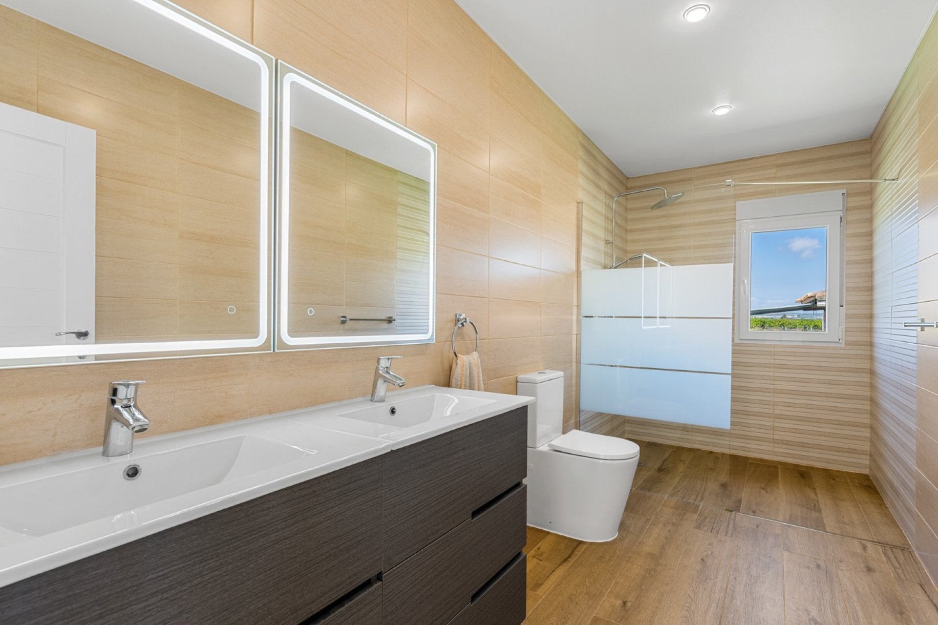 Reventa - Villa -
Los Montesinos