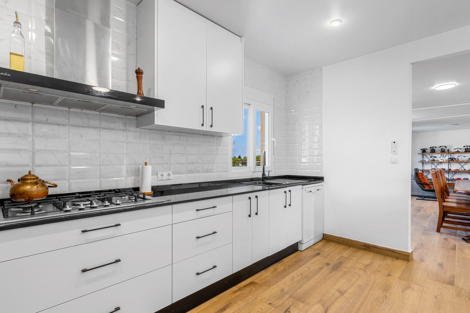 Reventa - Villa -
Los Montesinos