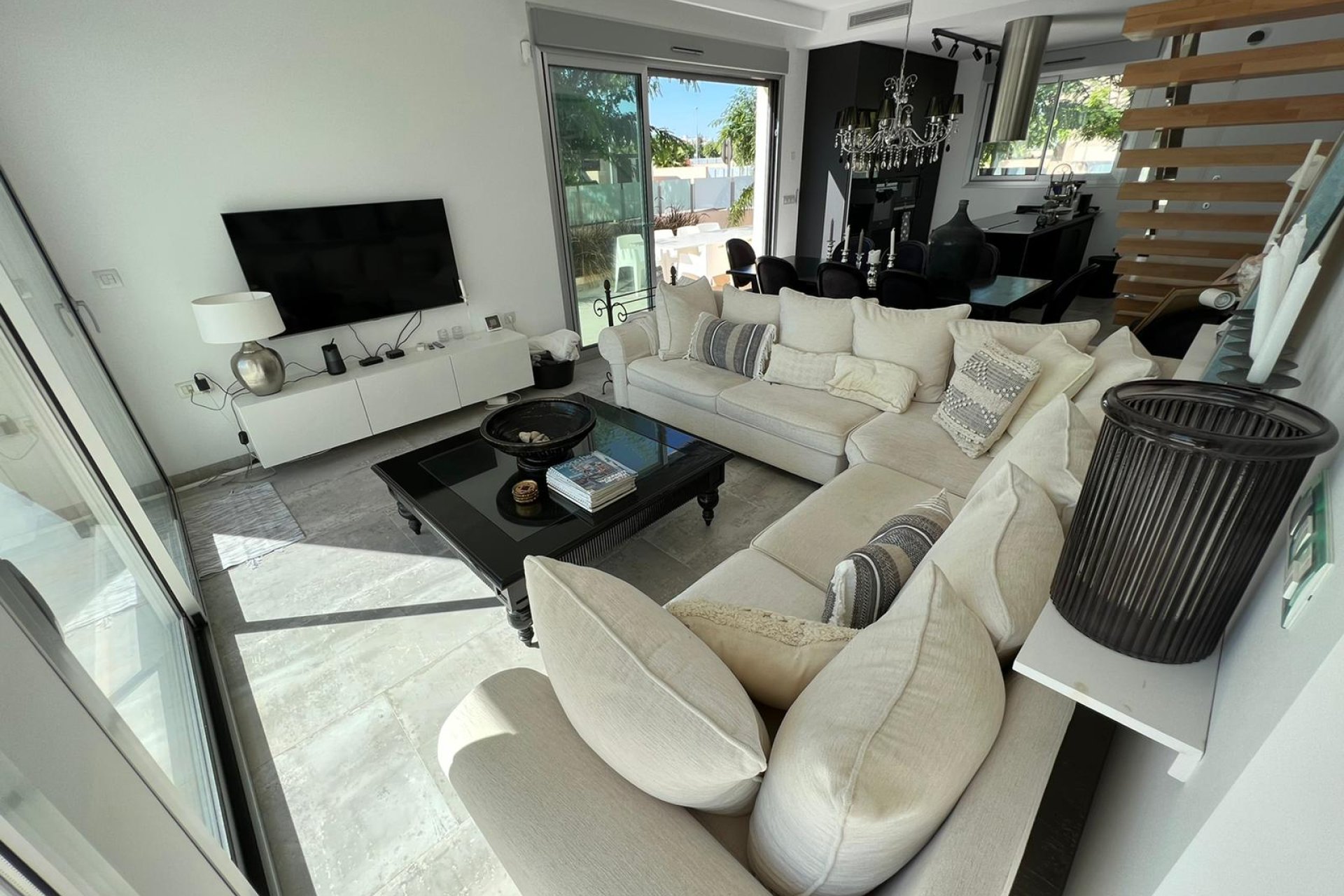 Reventa - Villa -
Mil Palmeras - Costa Blanca Sur