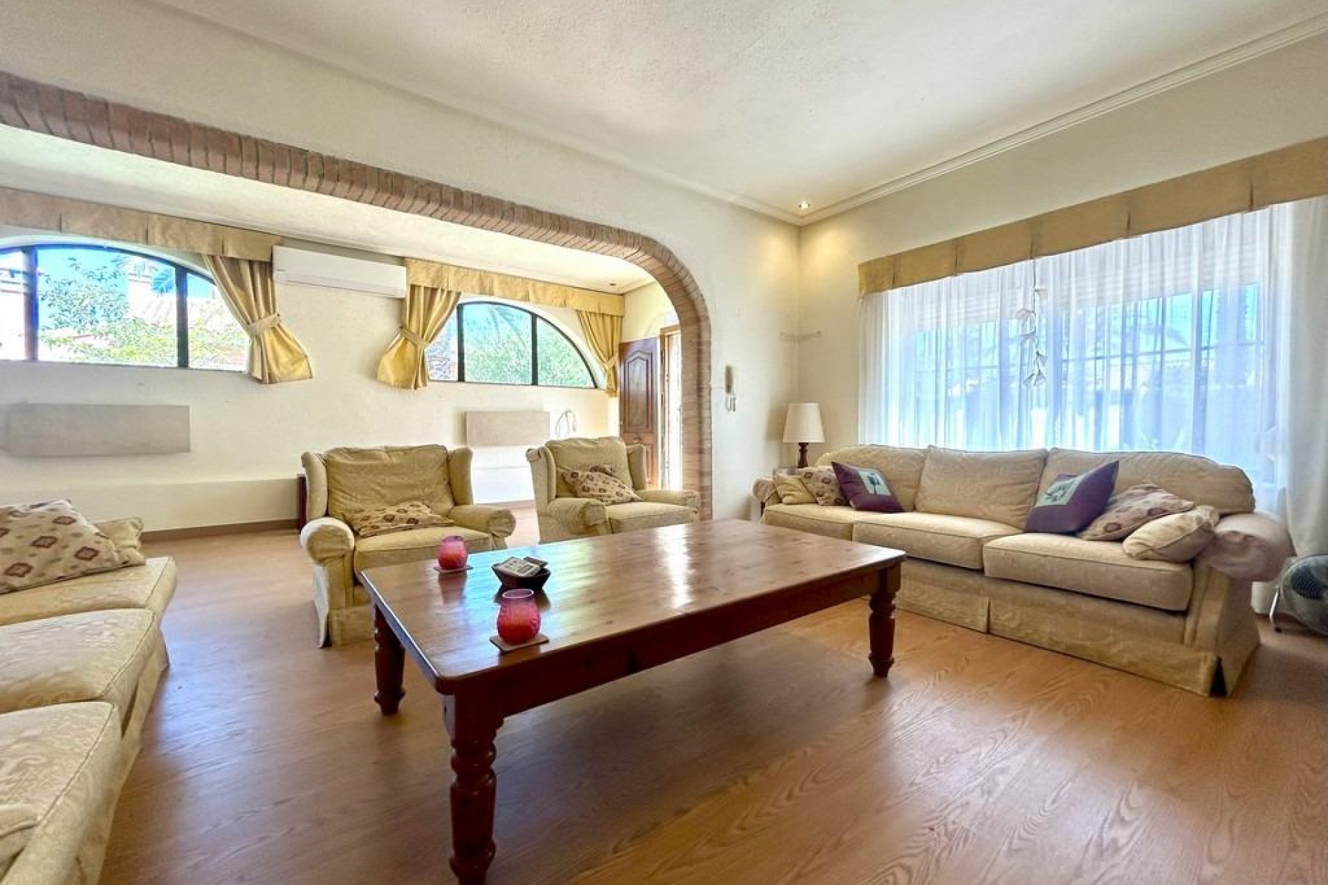 Reventa - Villa -
Orihuela Costa - Aguamarina