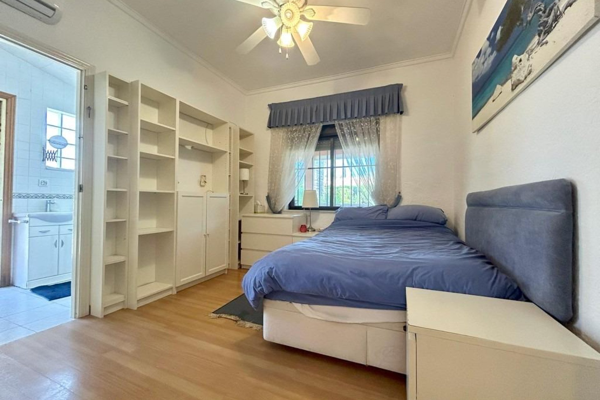 Reventa - Villa -
Orihuela Costa - Aguamarina