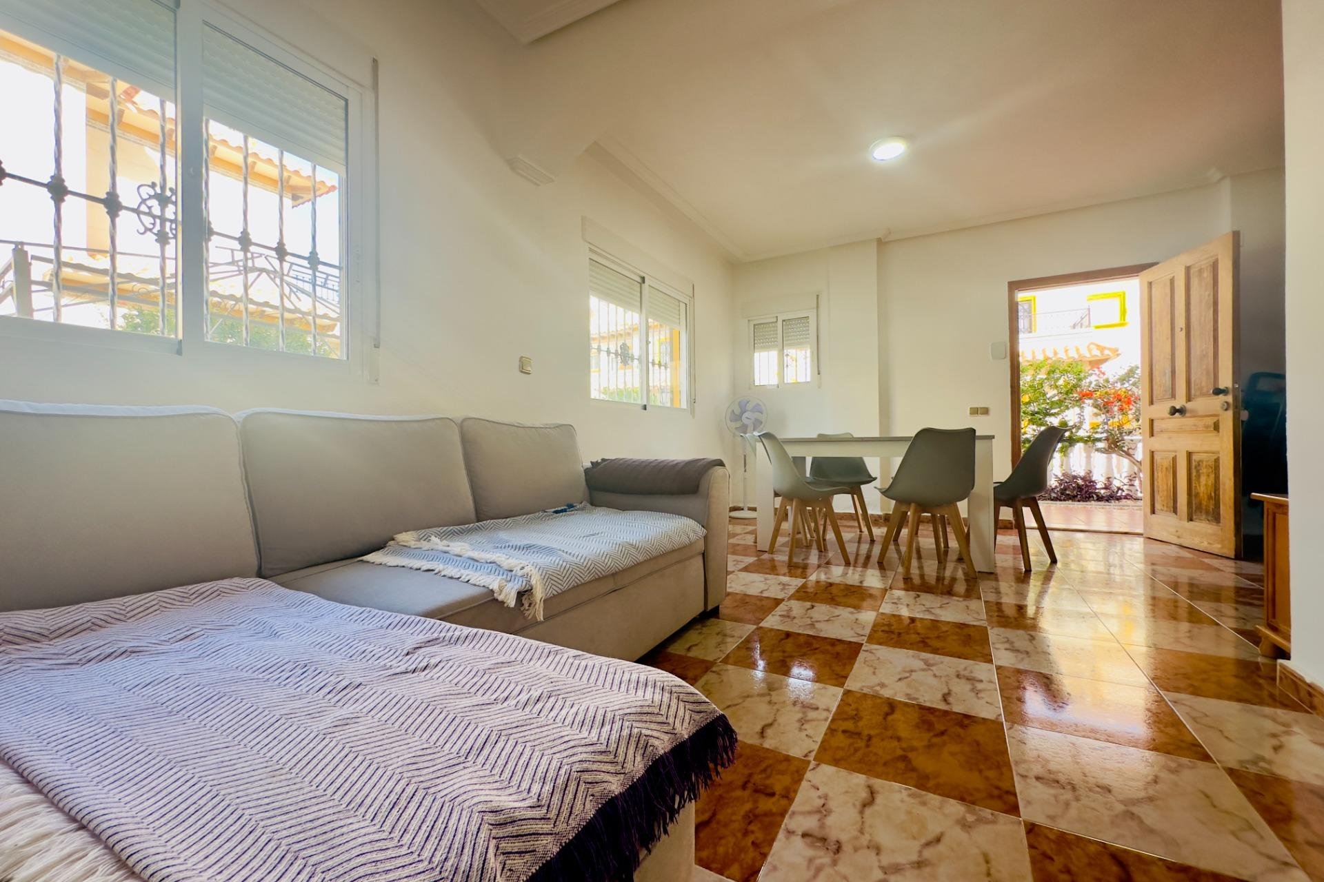 Reventa - Villa -
Orihuela Costa - Cabo Roig