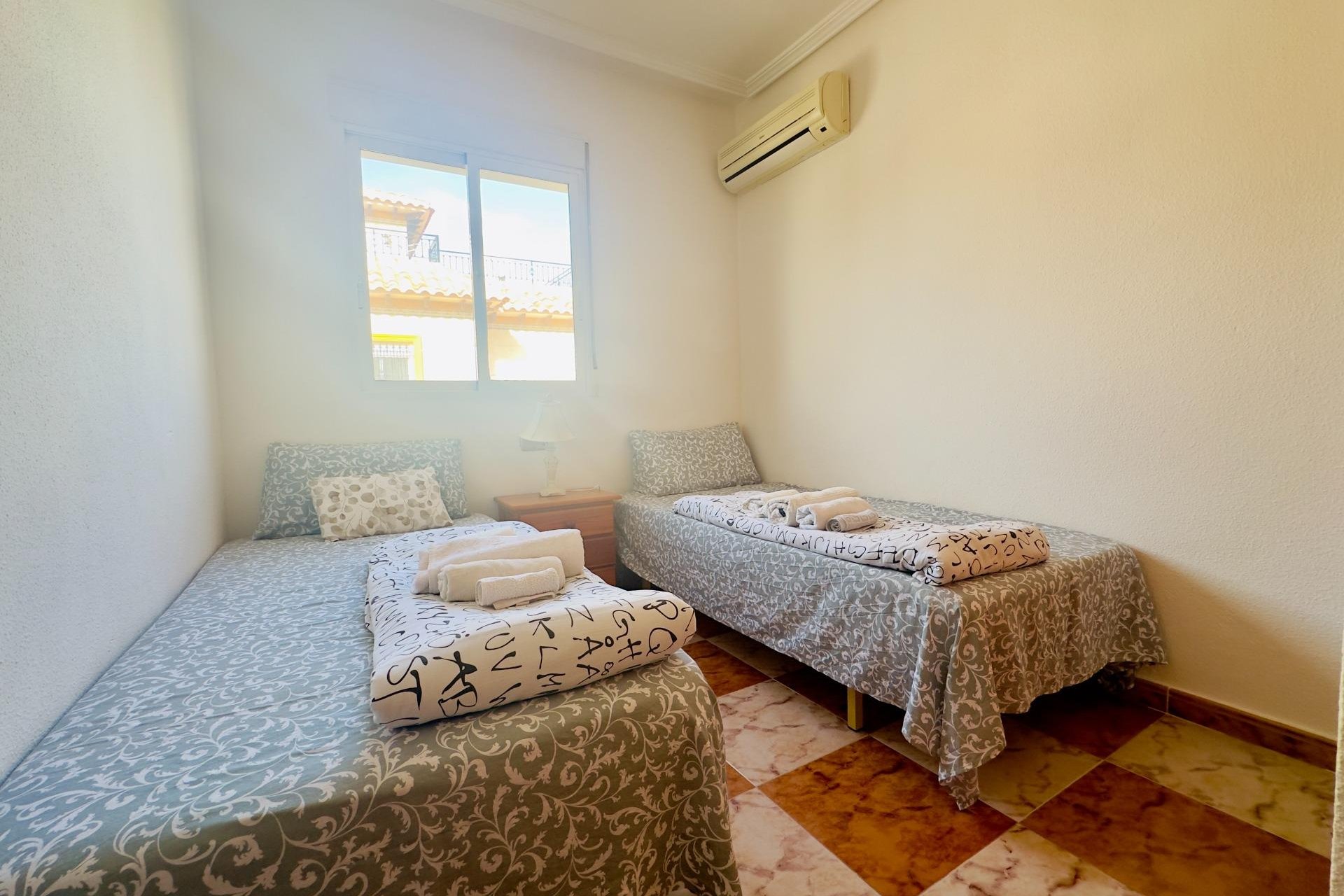 Reventa - Villa -
Orihuela Costa - Cabo Roig