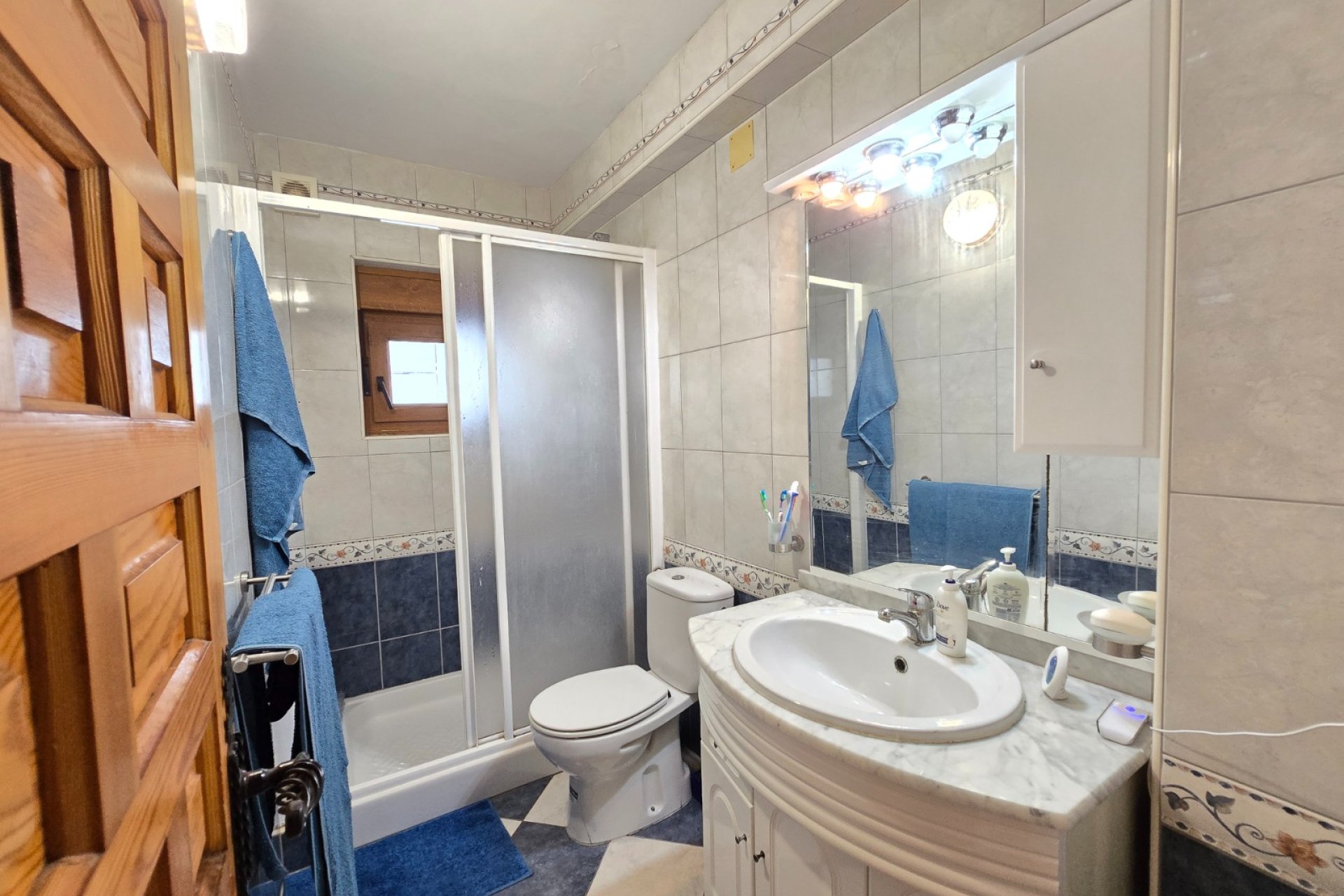 Reventa - Villa * -
Orihuela Costa * - Cabo Roig *