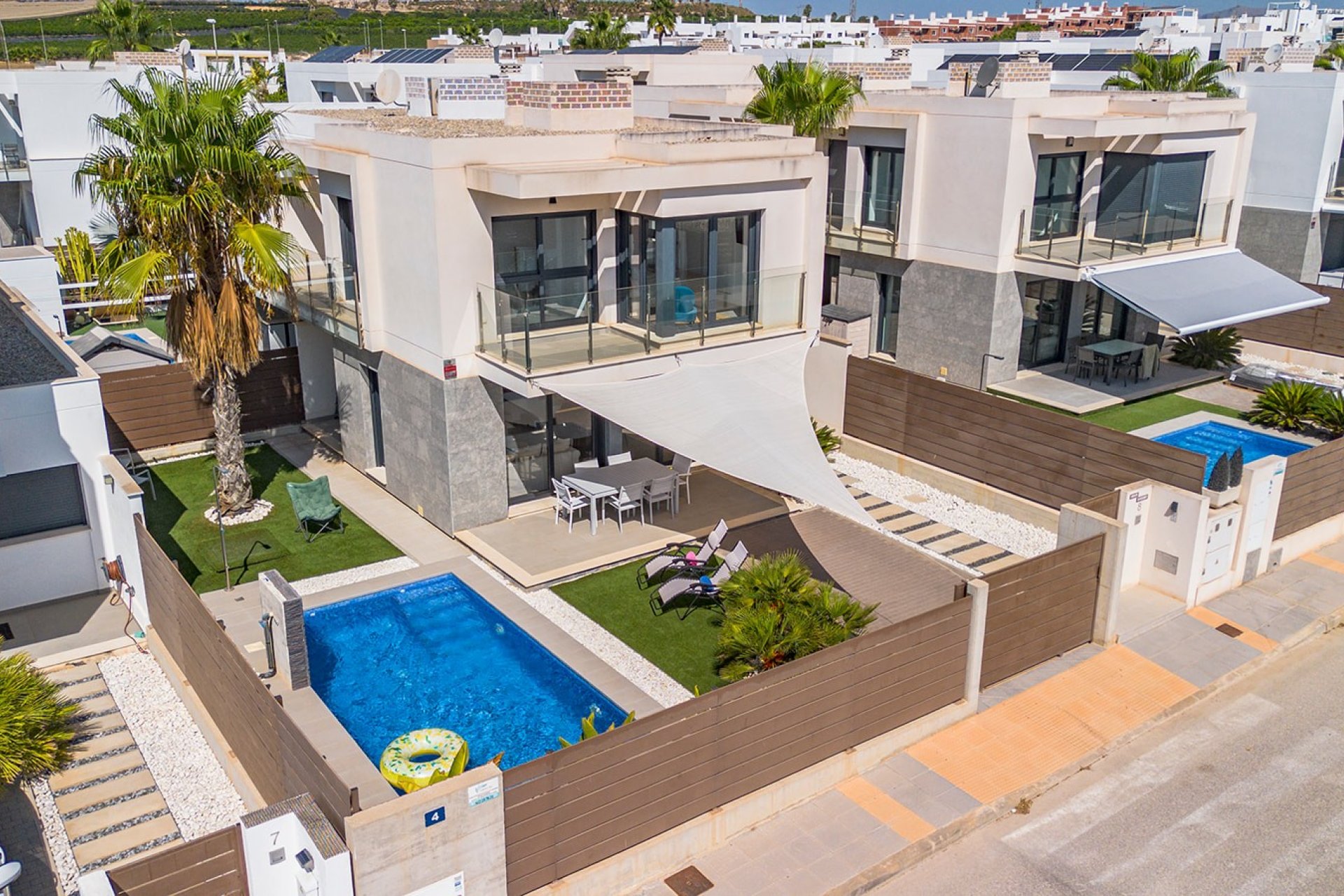 Reventa - Villa -
Orihuela Costa - Entre Naranjos - Vistabella Golf