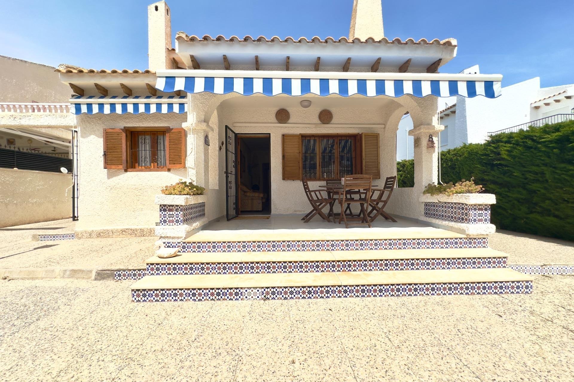 Reventa - Villa -
Orihuela Costa - La Zenia