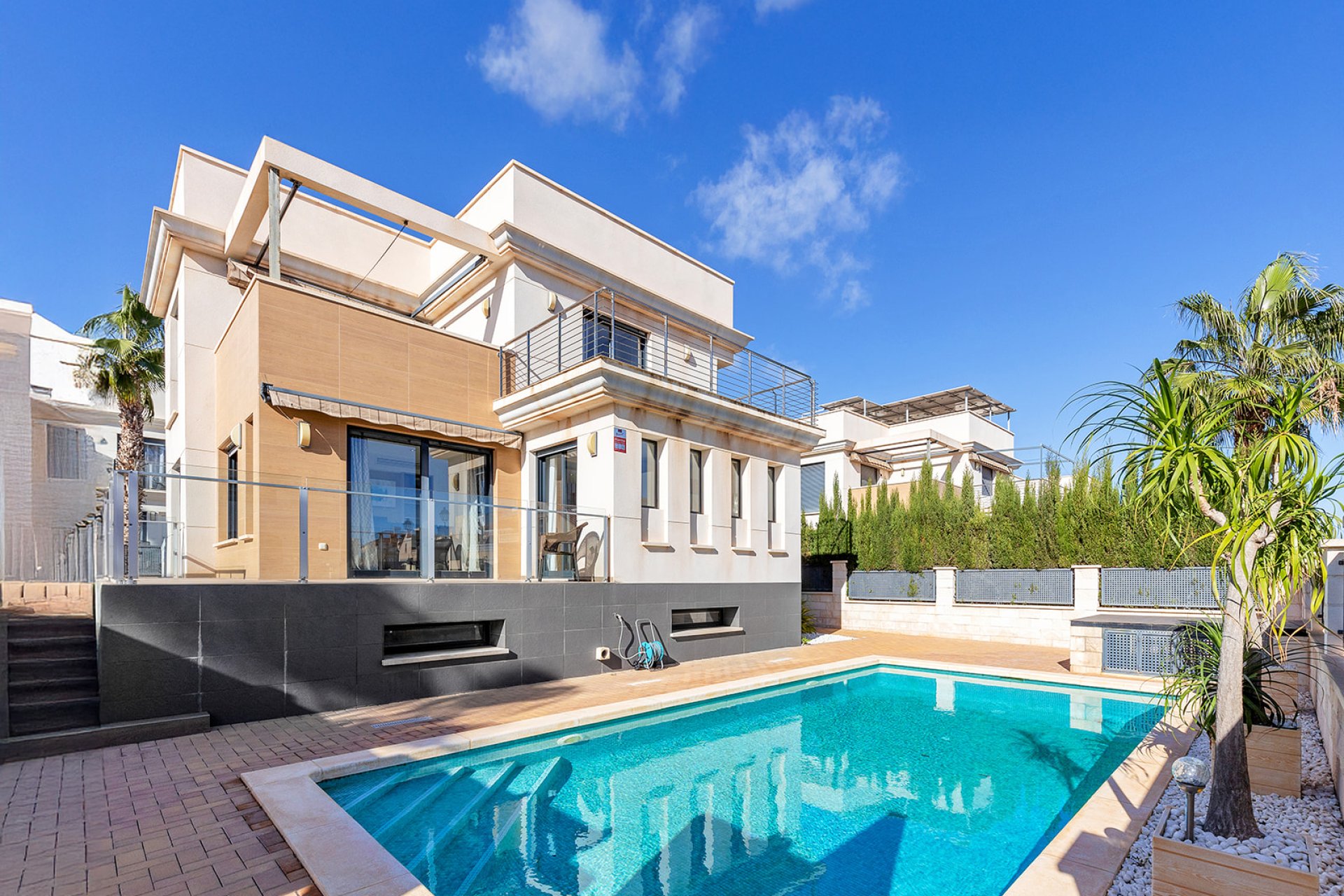 Reventa - Villa -
Orihuela Costa - La Zenia