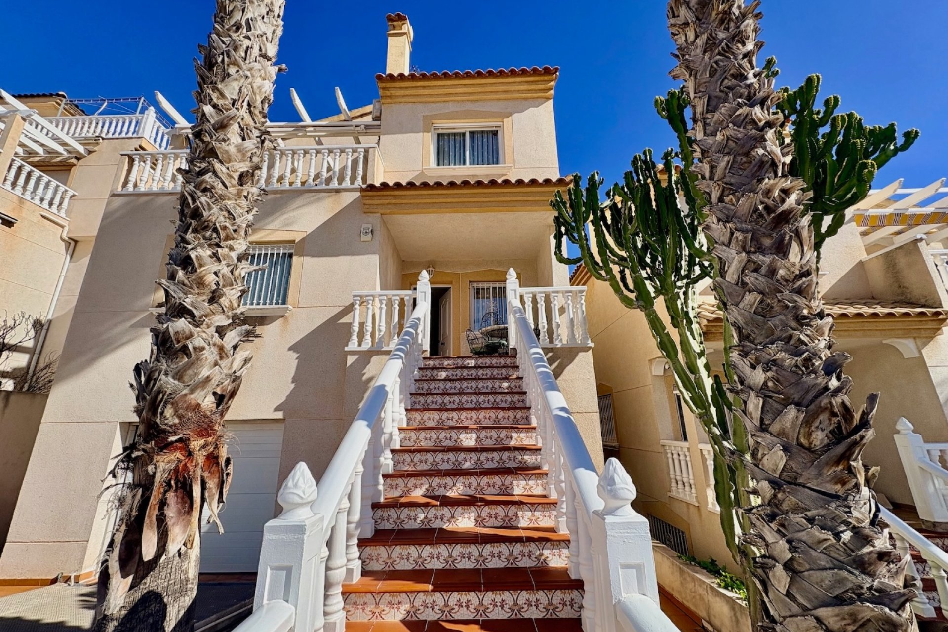 Reventa - Villa -
Orihuela Costa - Las Filipinas