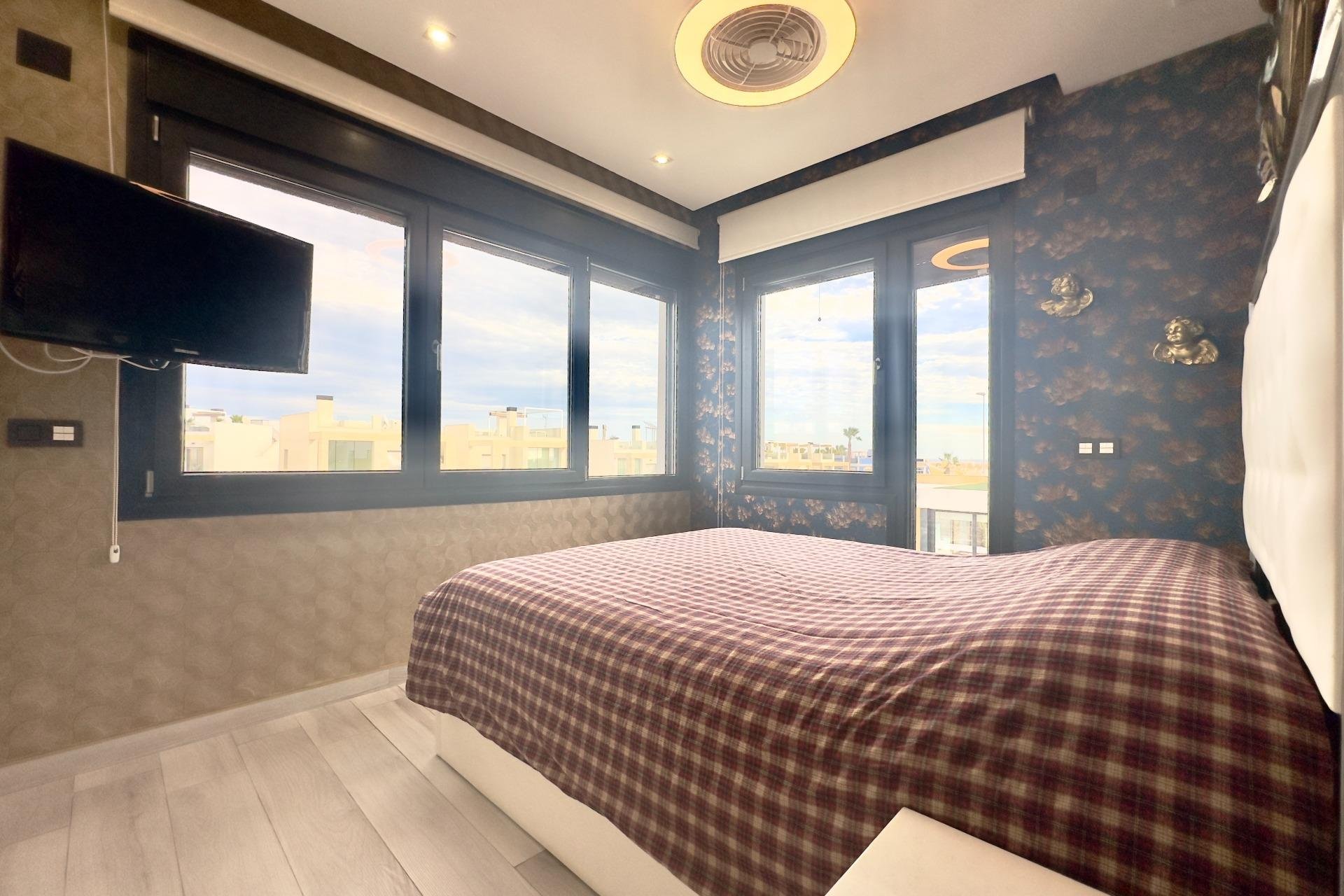 Reventa - Villa -
Orihuela Costa - Lomas de Cabo Roig