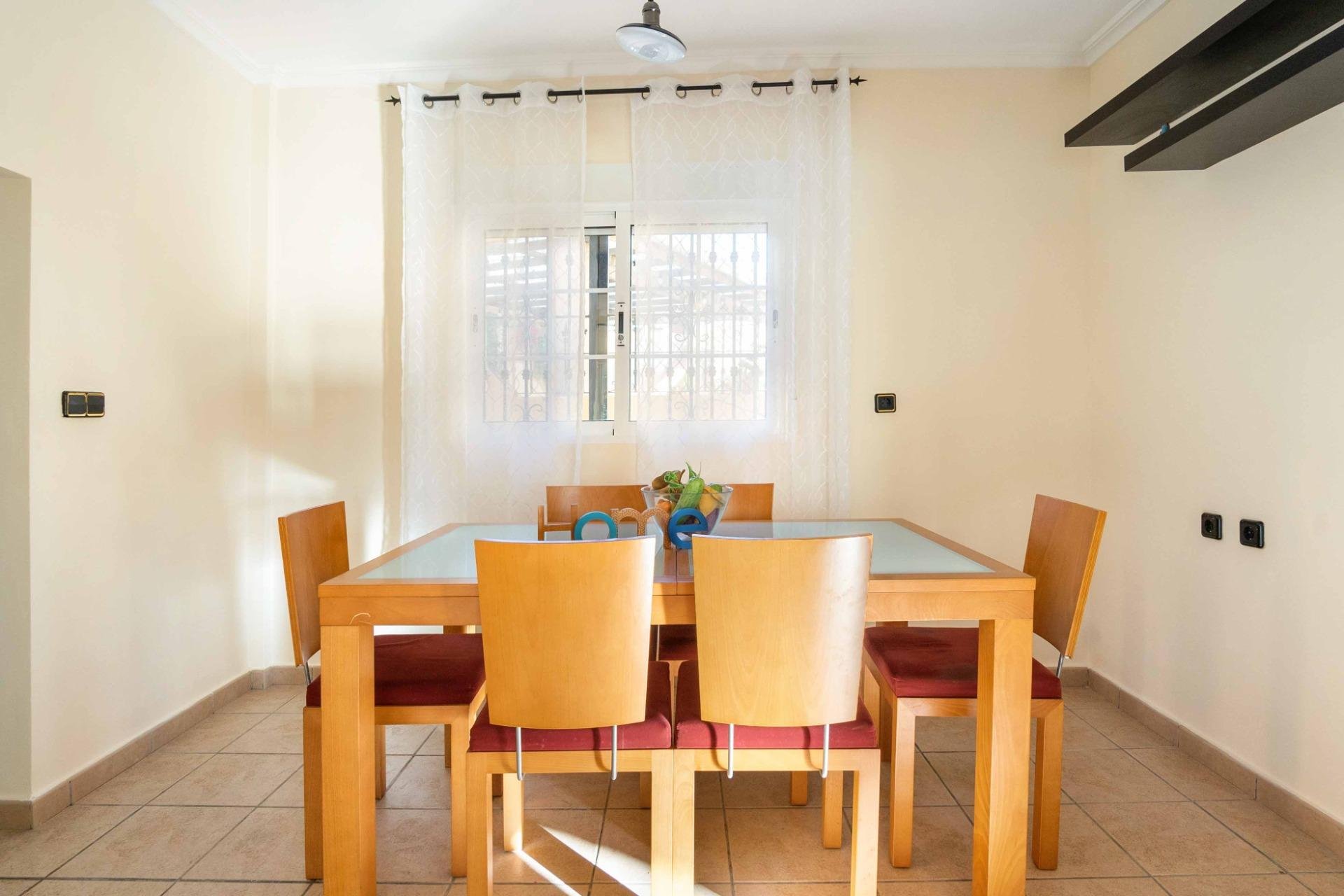 Reventa - Villa -
Orihuela Costa - Los Almendros-La Florida