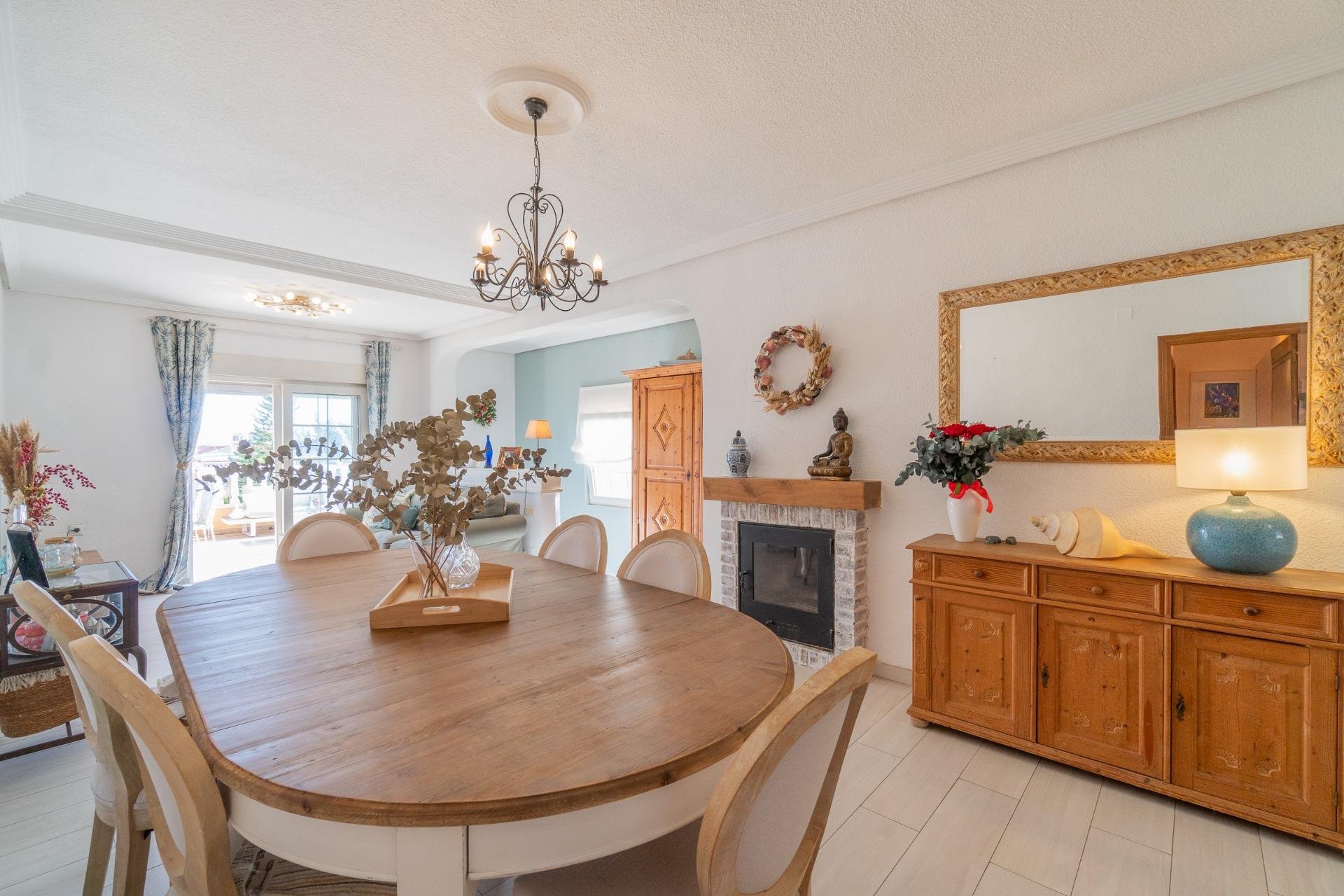 Reventa - Villa -
Orihuela Costa - Los Balcones
