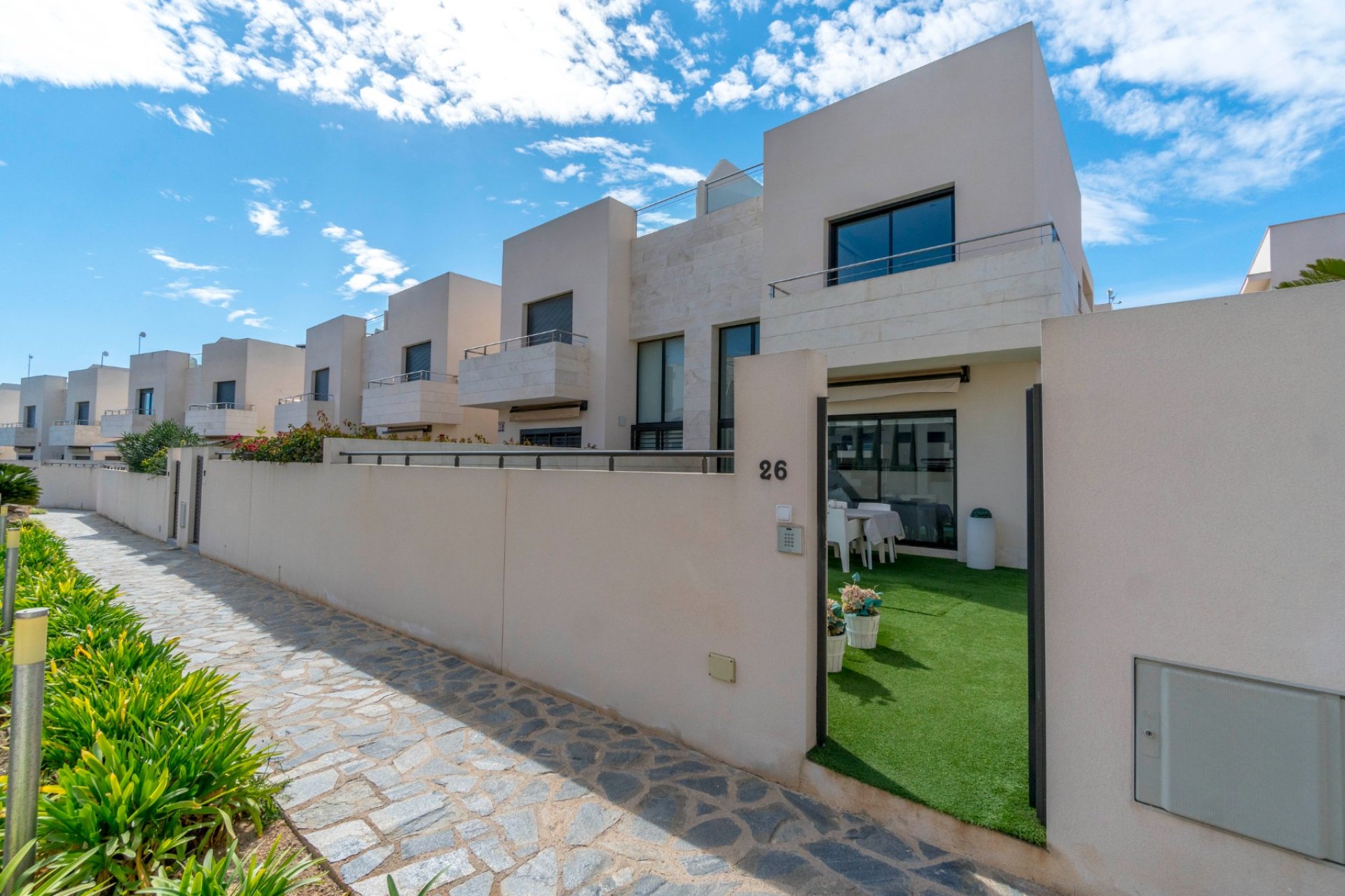 Reventa - Villa -
Orihuela Costa - Los Dolses