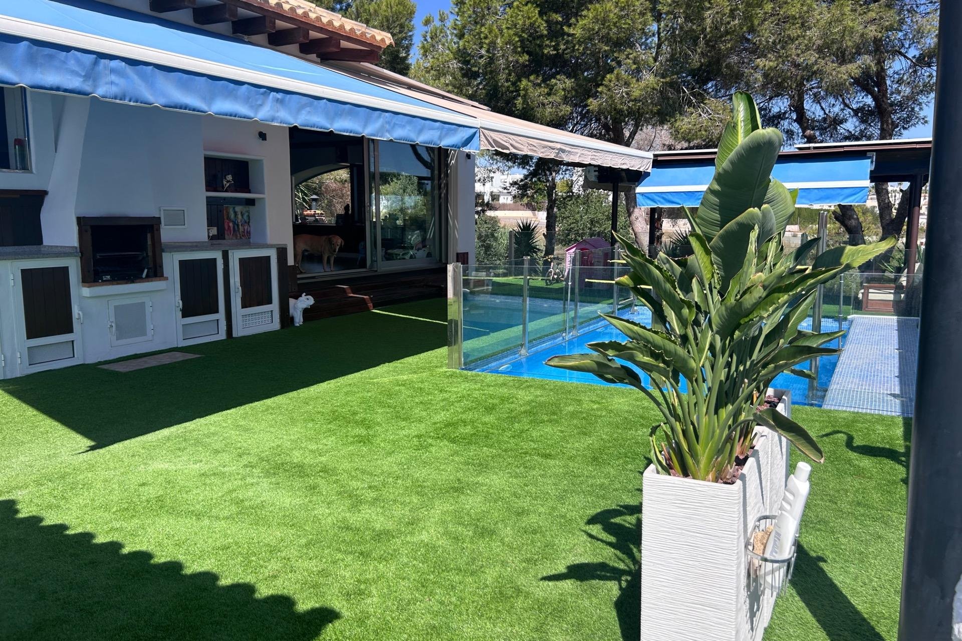 Reventa - Villa -
Orihuela Costa - Montezenia