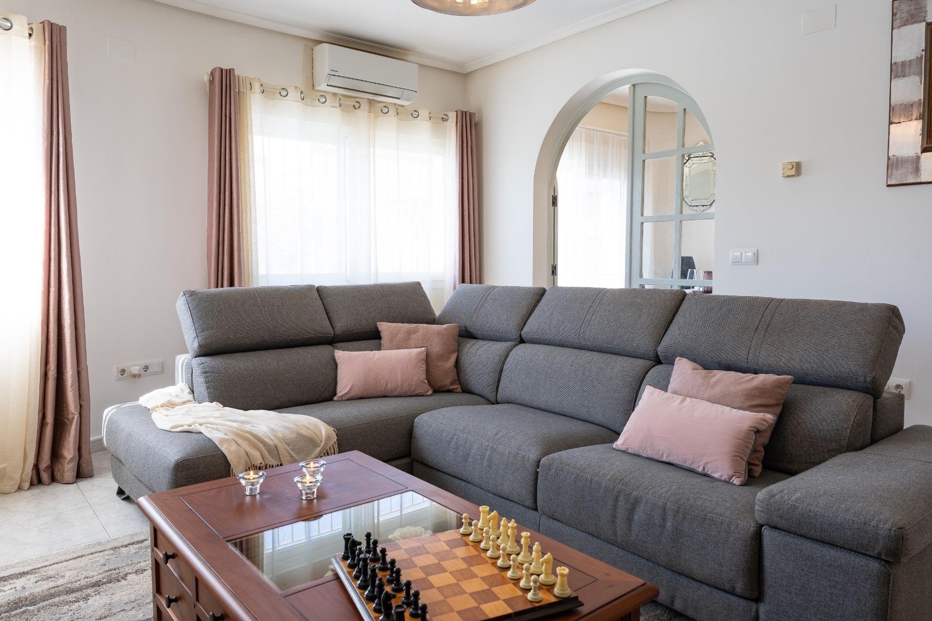 Reventa - Villa -
Orihuela Costa - Playa Flamenca