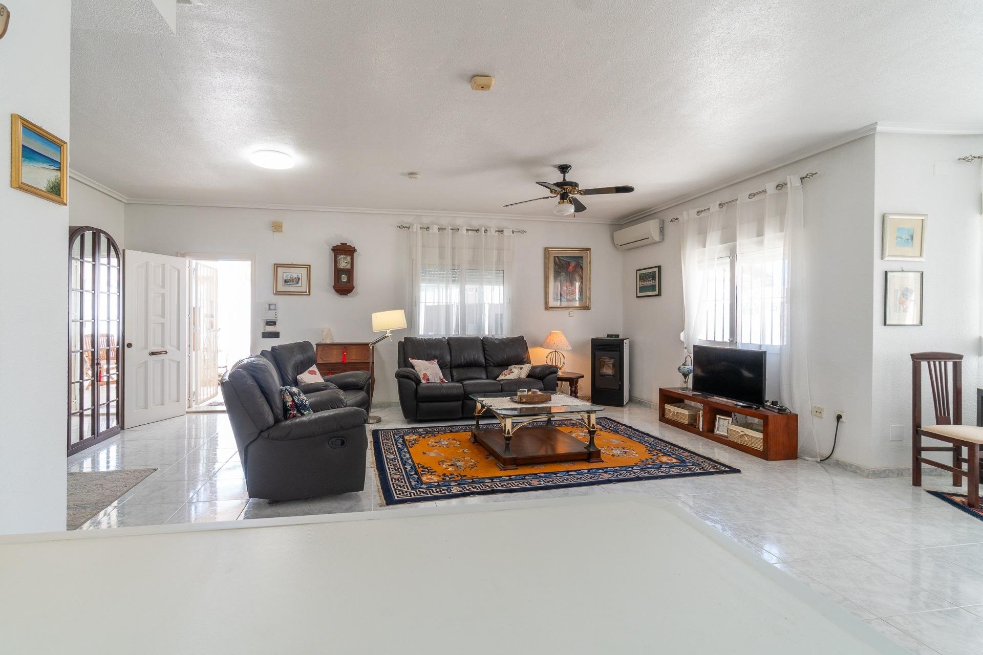 Reventa - Villa -
Orihuela Costa - Playa Flamenca