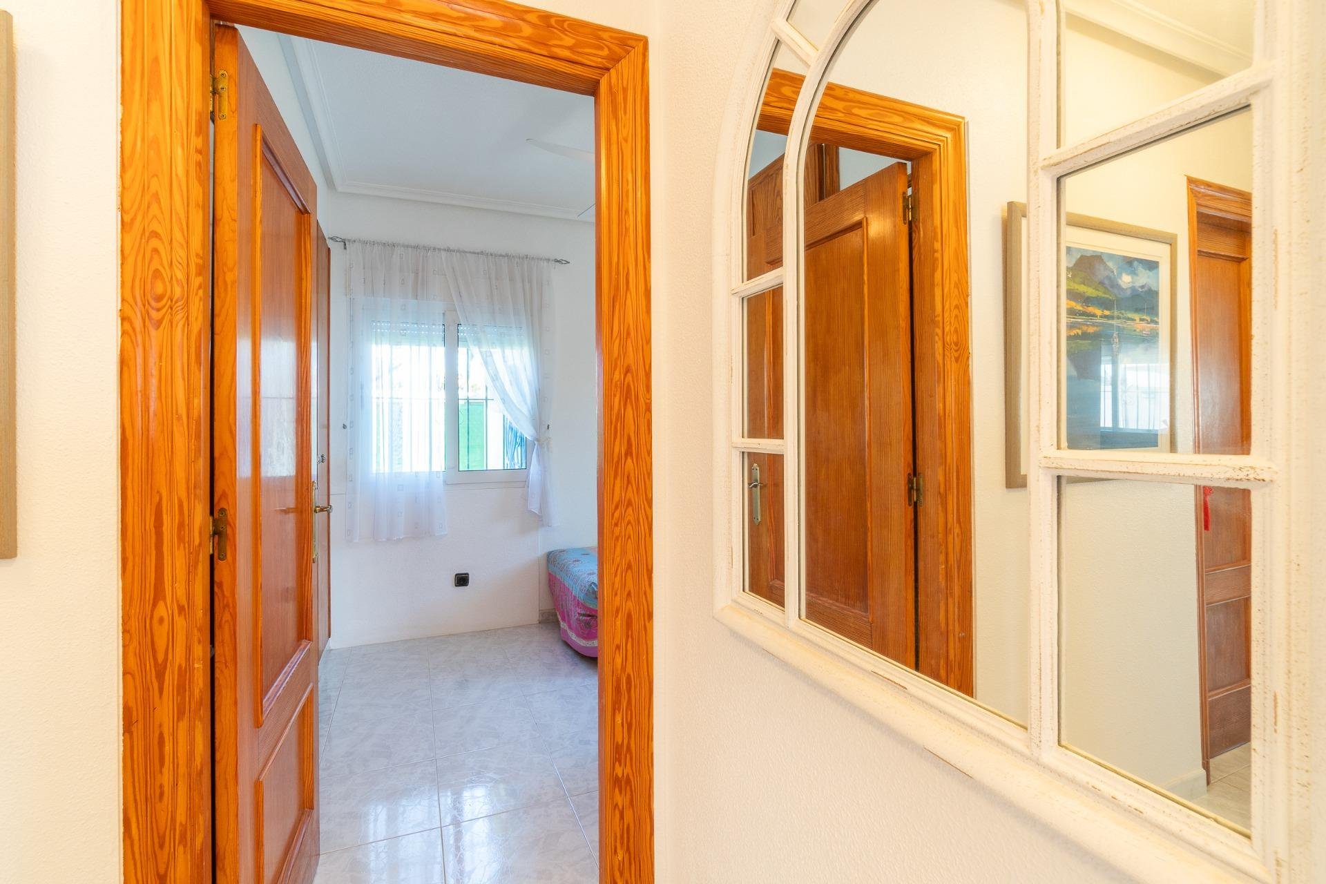 Reventa - Villa -
Orihuela Costa - Playa Flamenca
