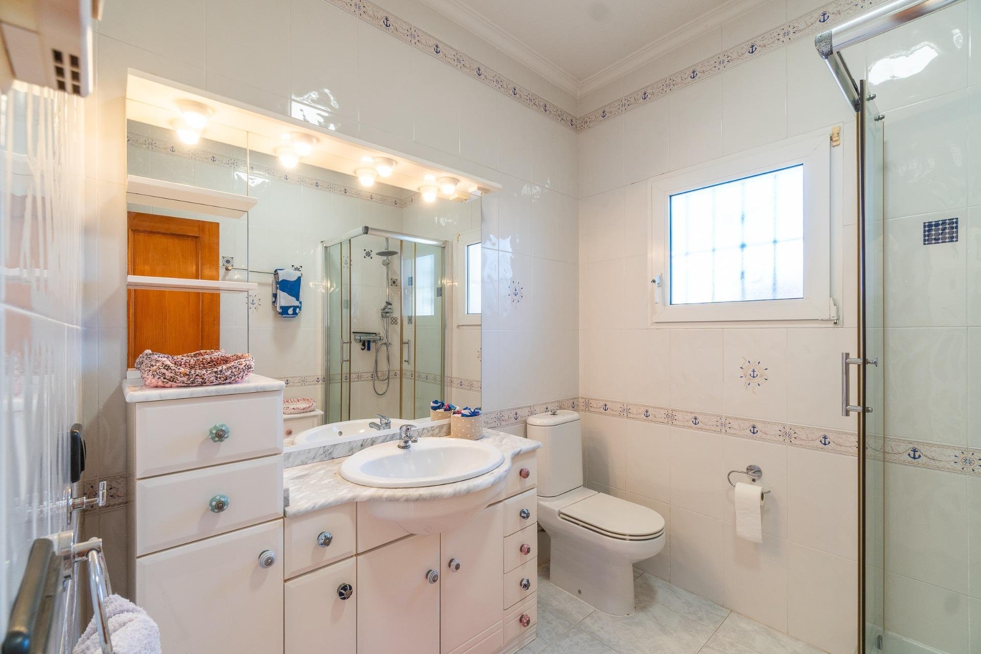 Reventa - Villa -
Orihuela Costa - Playa Flamenca