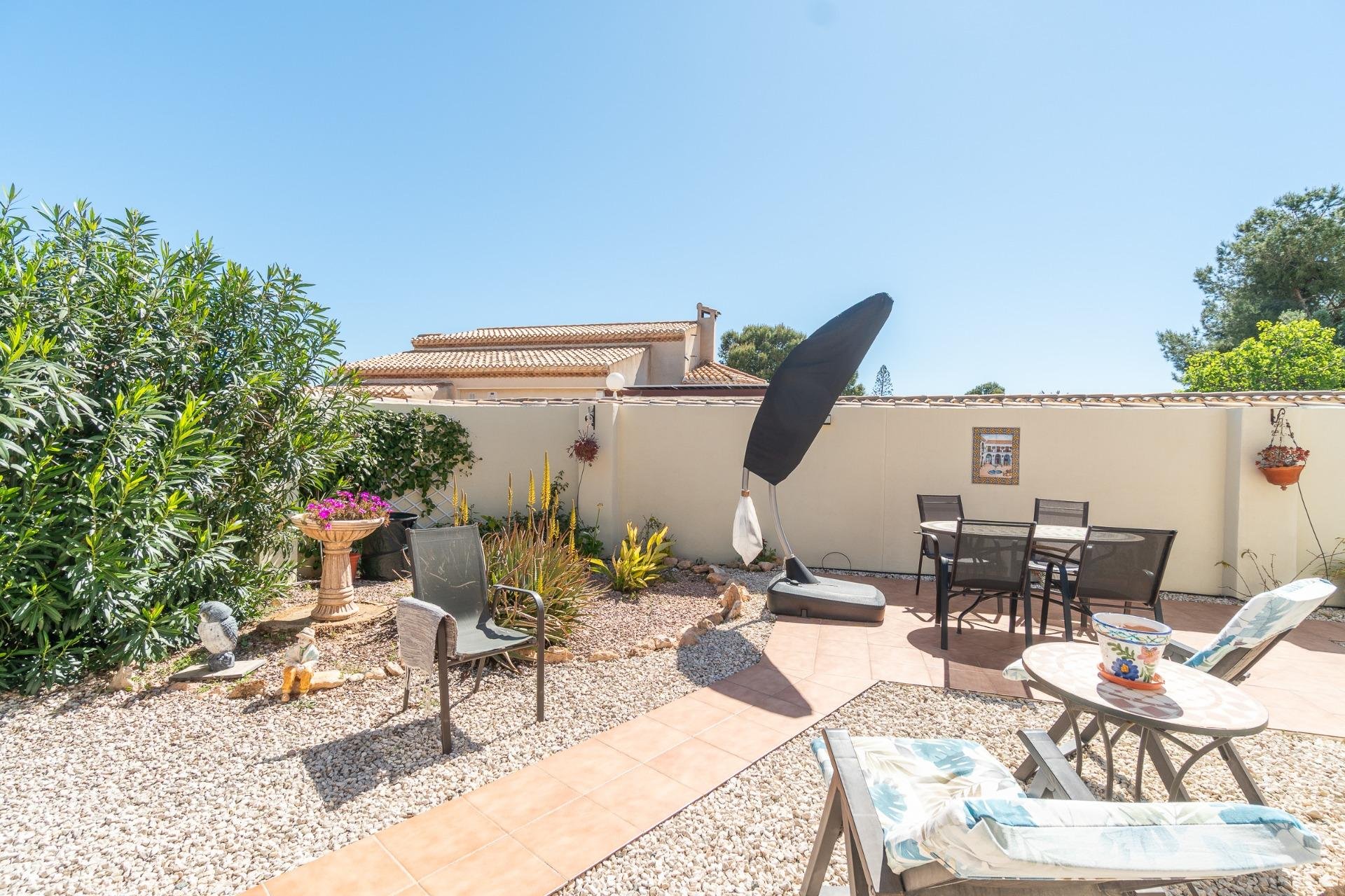Reventa - Villa -
Orihuela Costa - Playa Flamenca