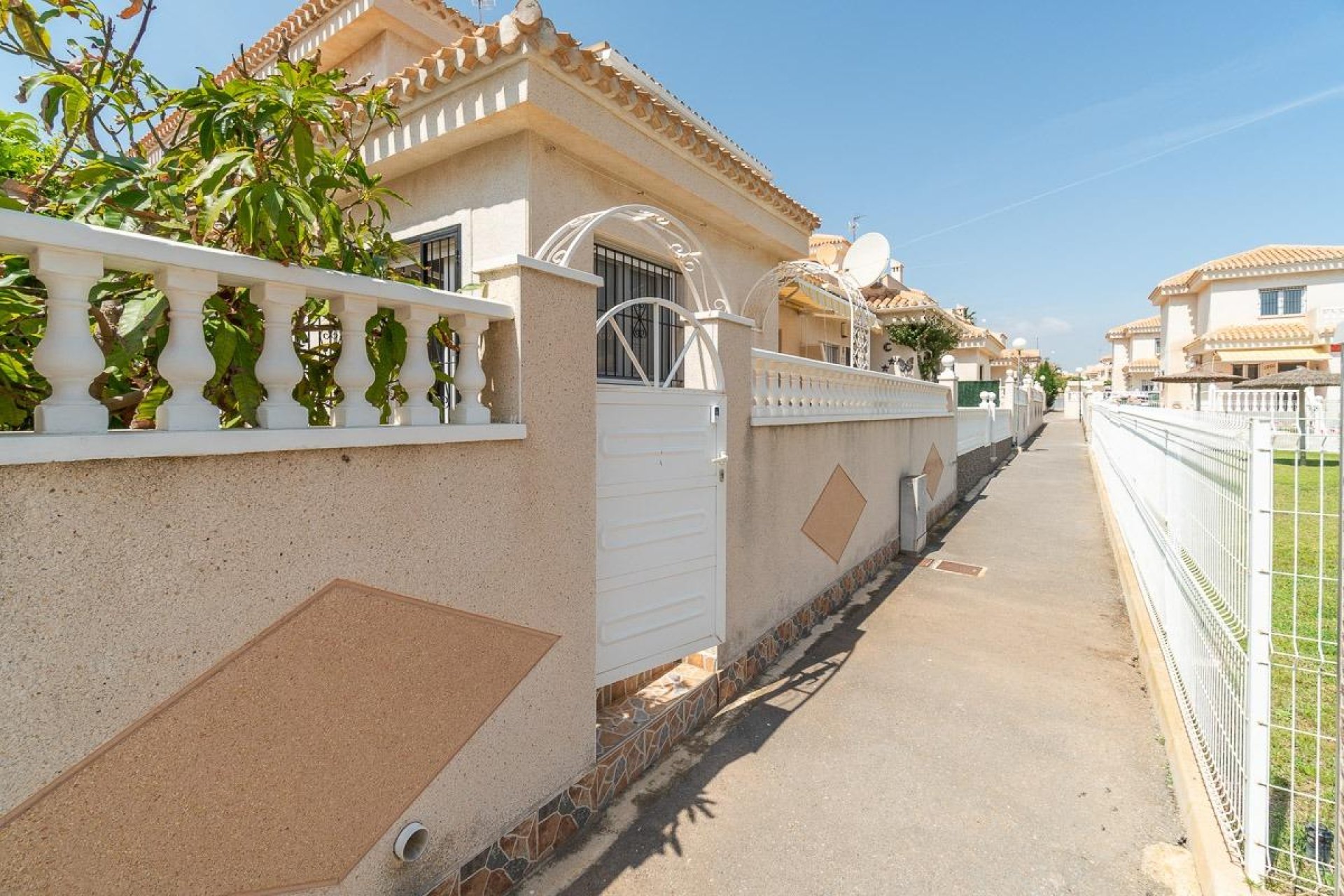 Reventa - Villa -
Orihuela Costa - Playa Flamenca