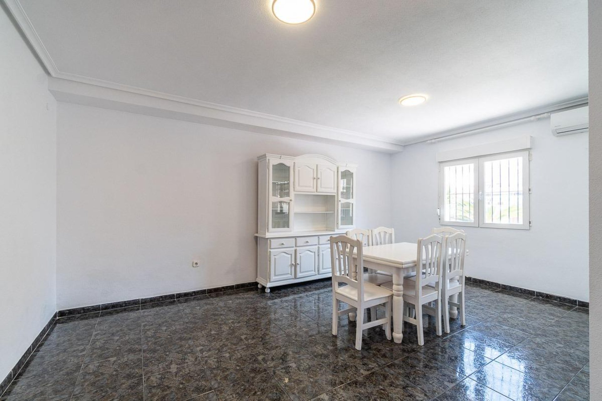 Reventa - Villa -
Orihuela Costa - Playa Flamenca