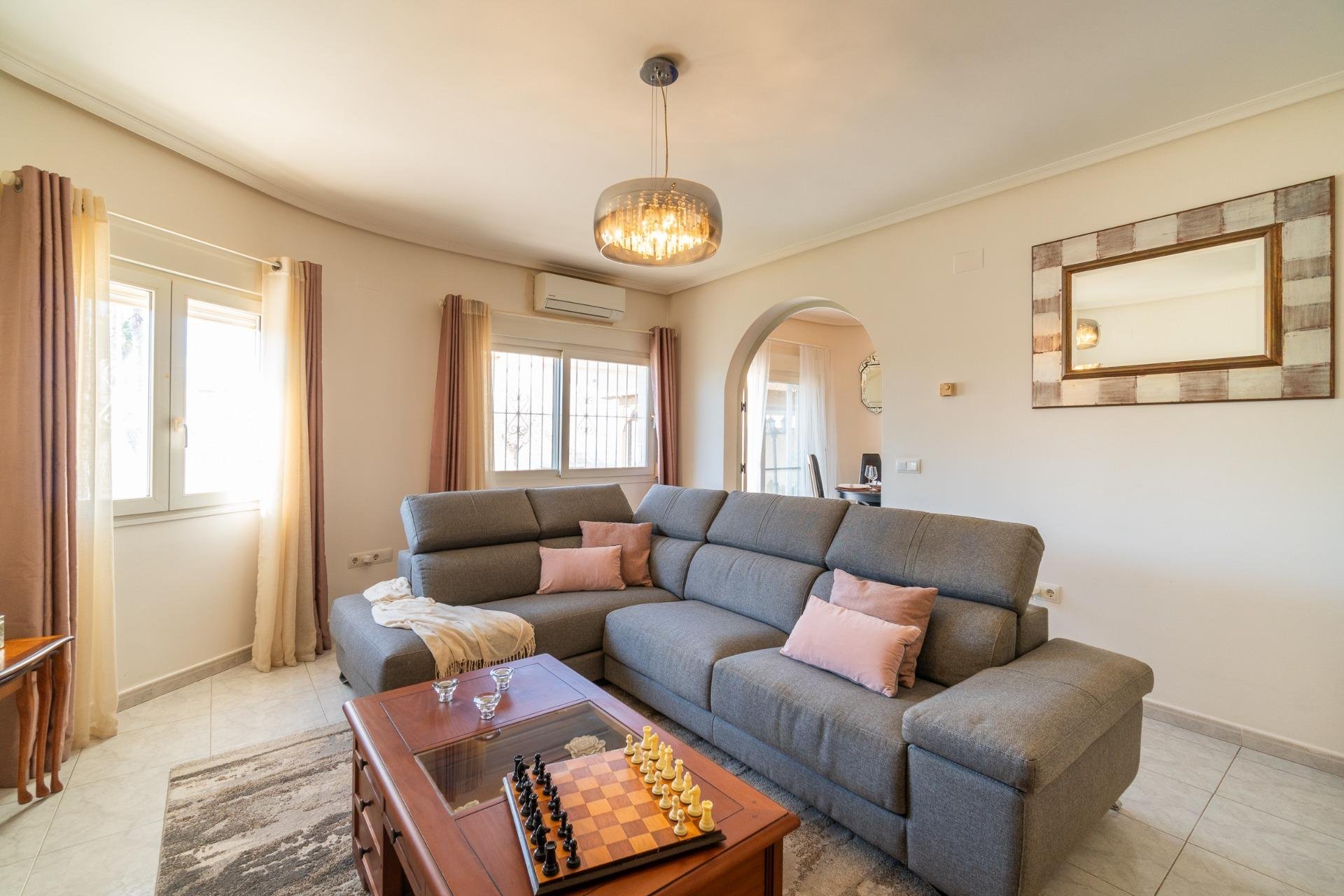 Reventa - Villa -
Orihuela Costa - Playa Flamenca