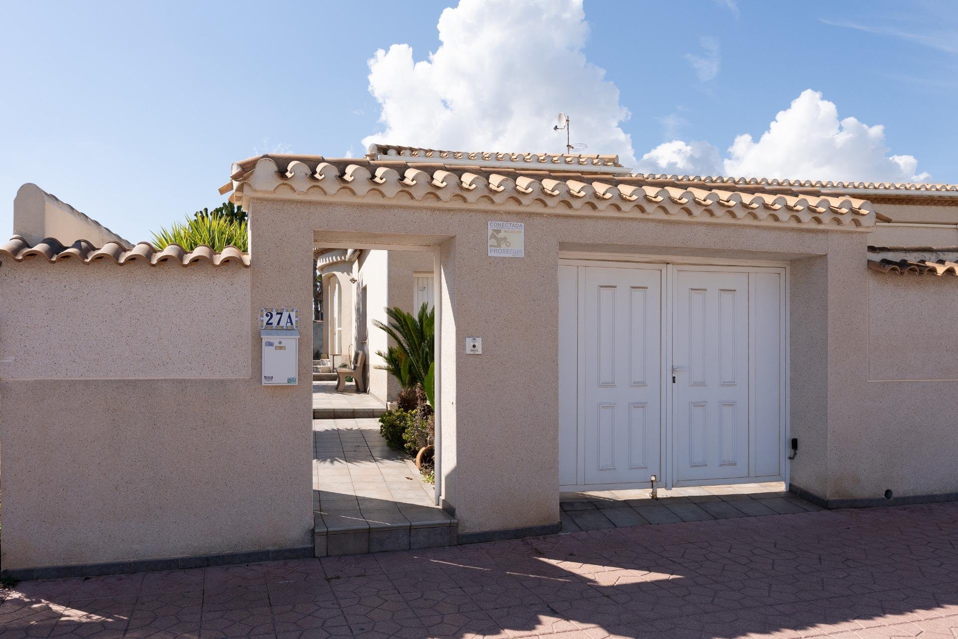 Reventa - Villa -
Orihuela Costa - Playa Flamenca