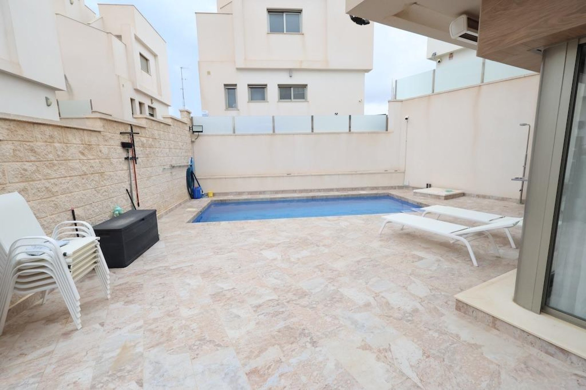 Reventa - Villa -
Orihuela Costa - Villamartín-Las Filipinas