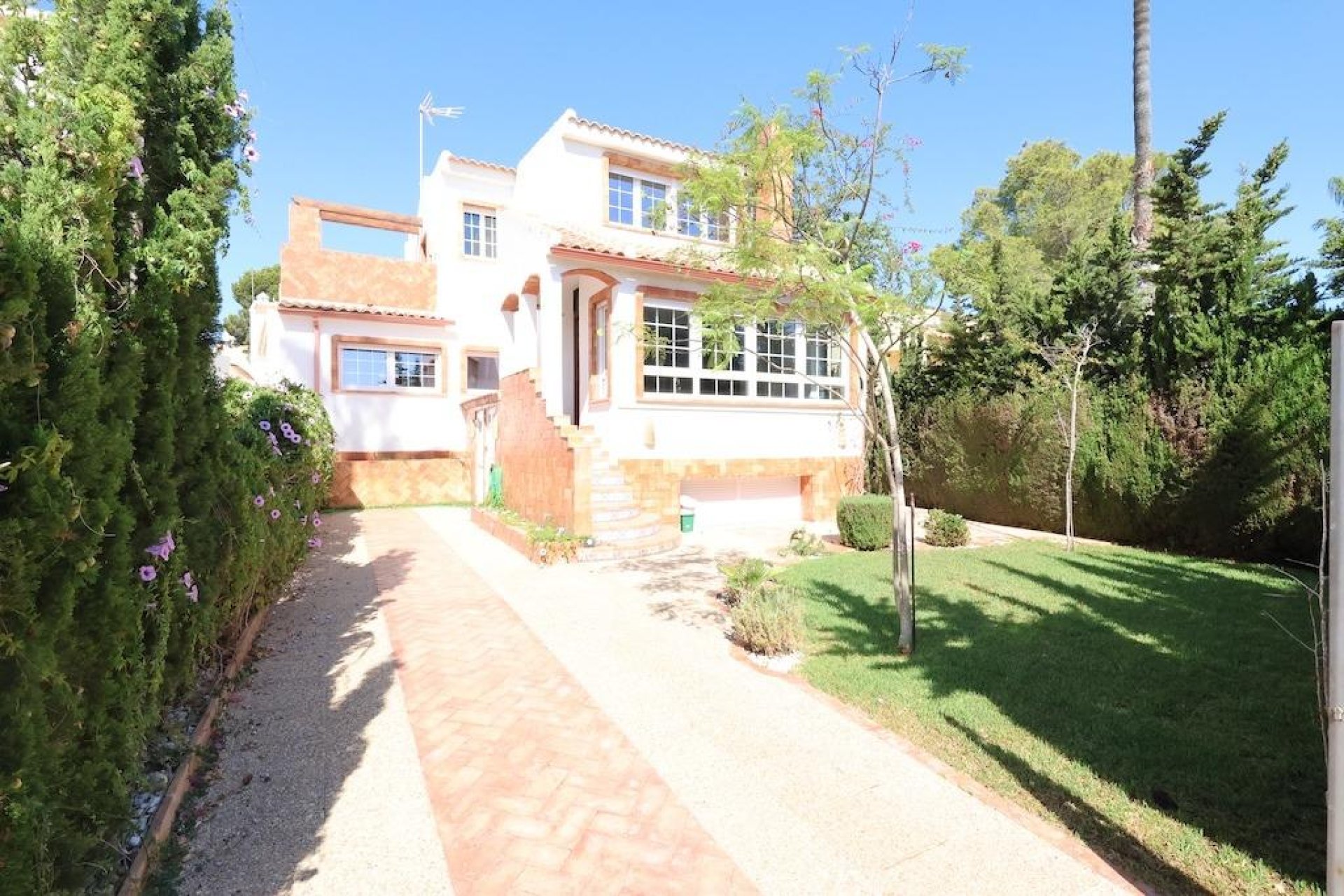 Reventa - Villa -
Orihuela Costa - Villamartín
