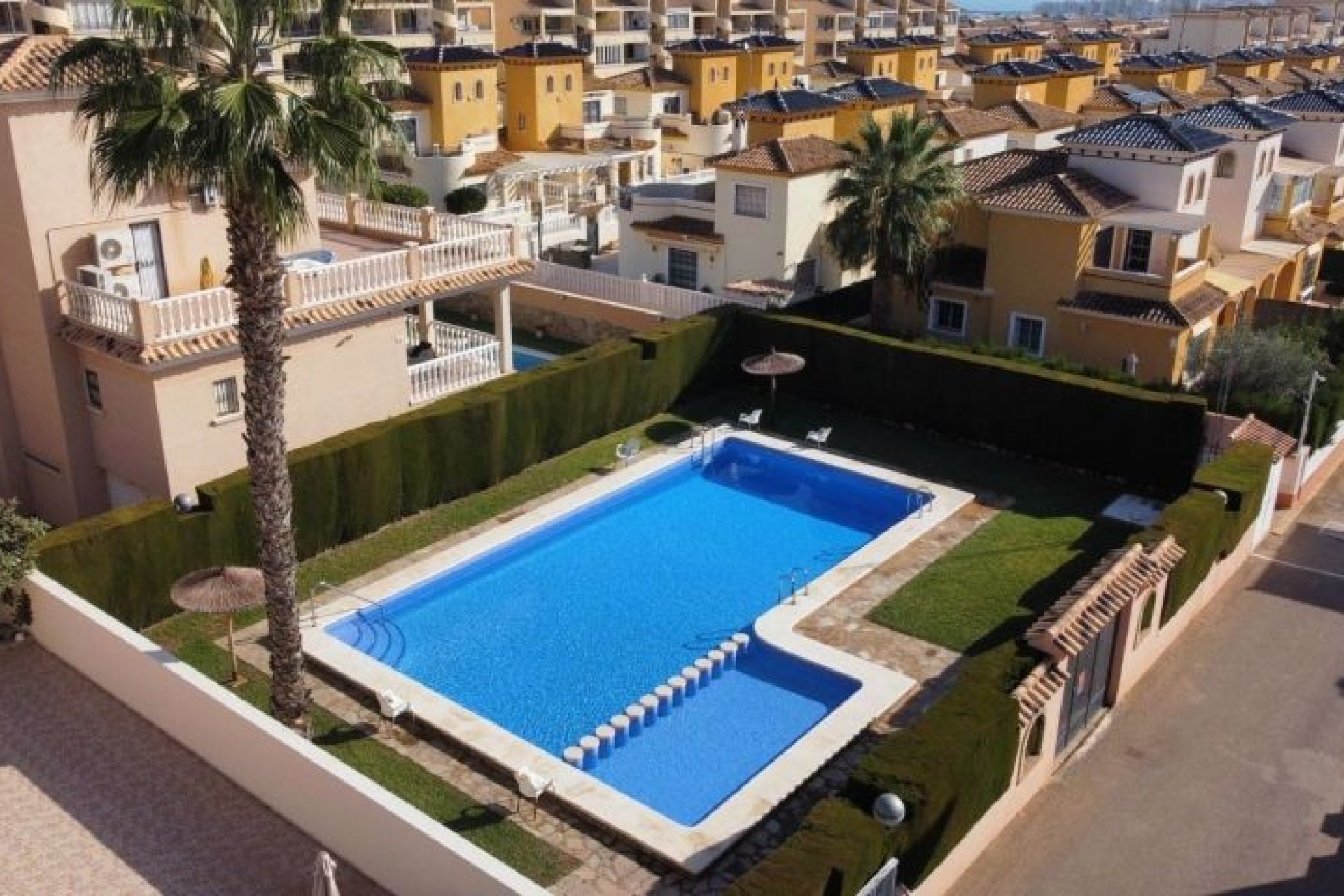 Reventa - Villa -
Orihuela Costa