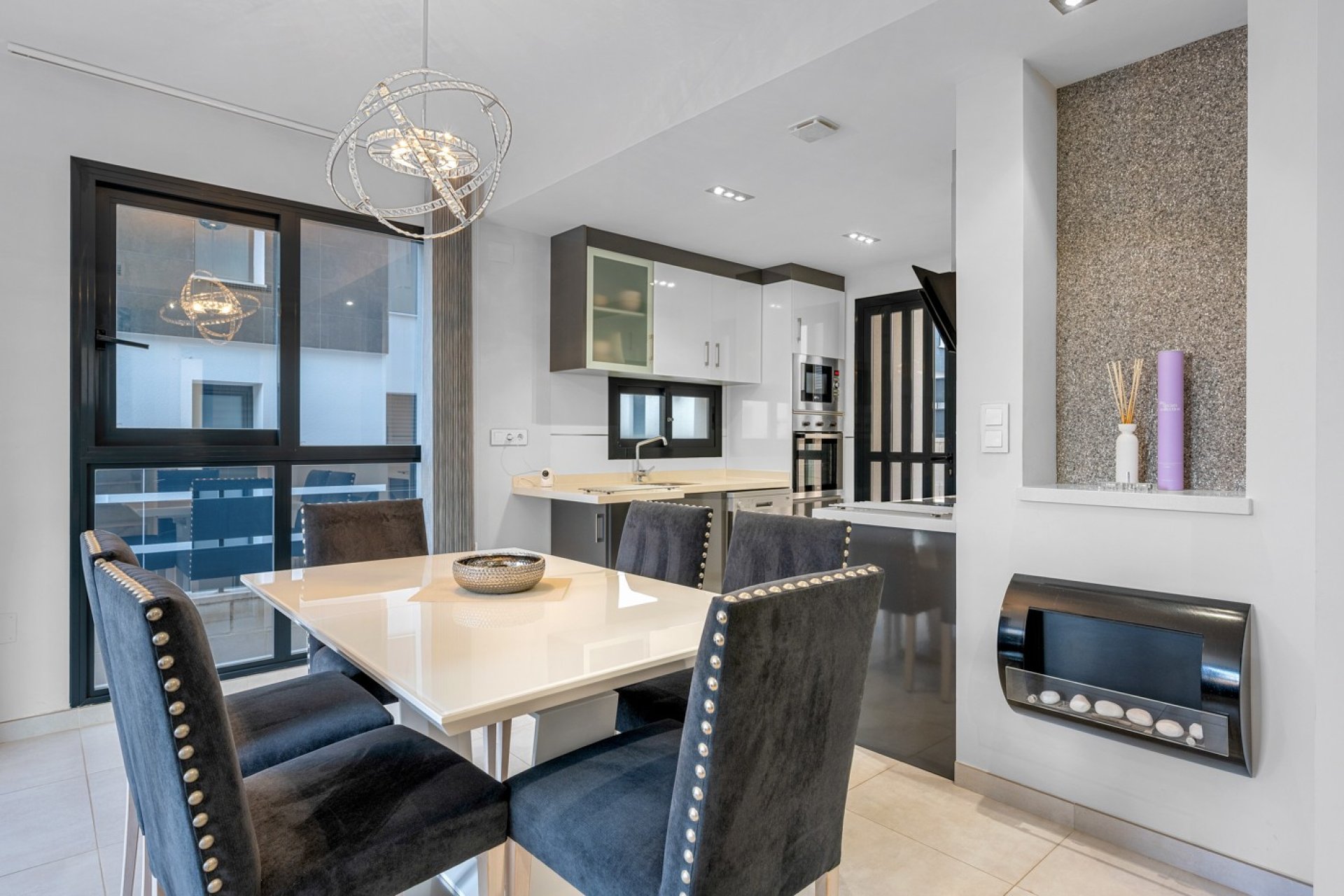 Reventa - Villa -
Orihuela Costa