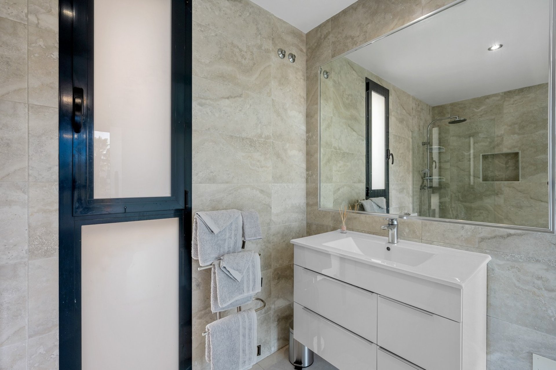 Reventa - Villa -
Orihuela Costa