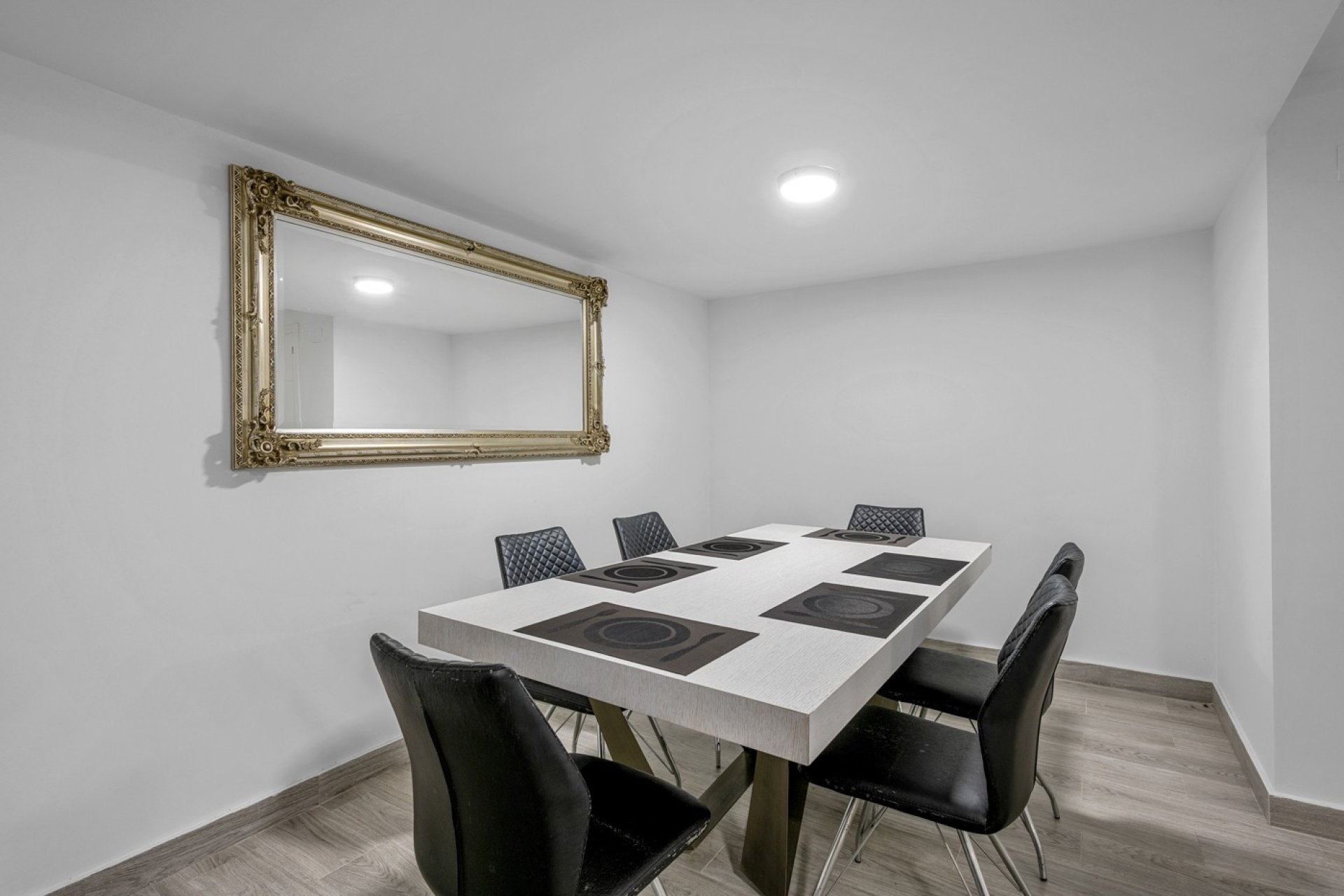 Reventa - Villa -
Orihuela Costa