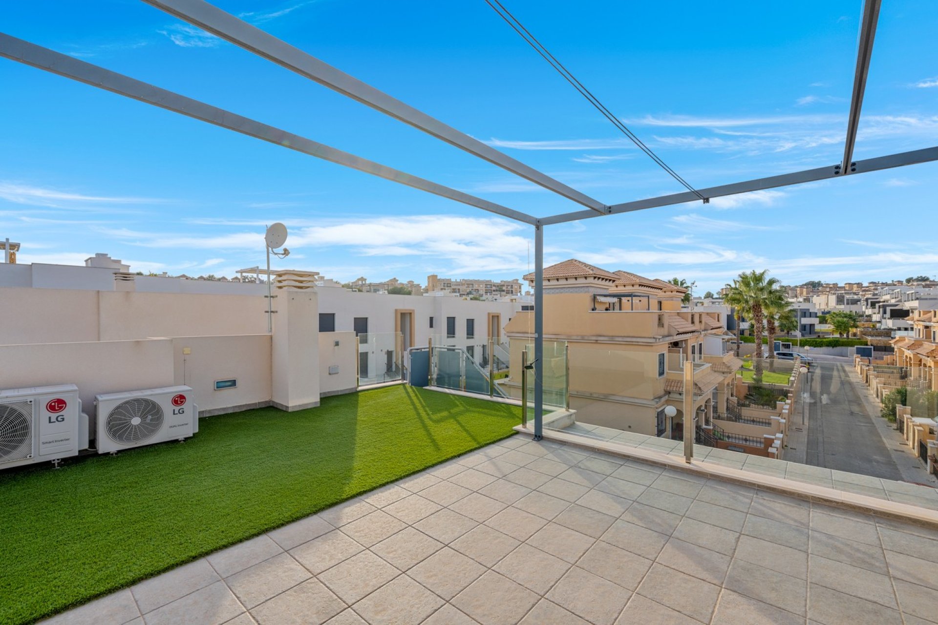 Reventa - Villa -
Orihuela Costa
