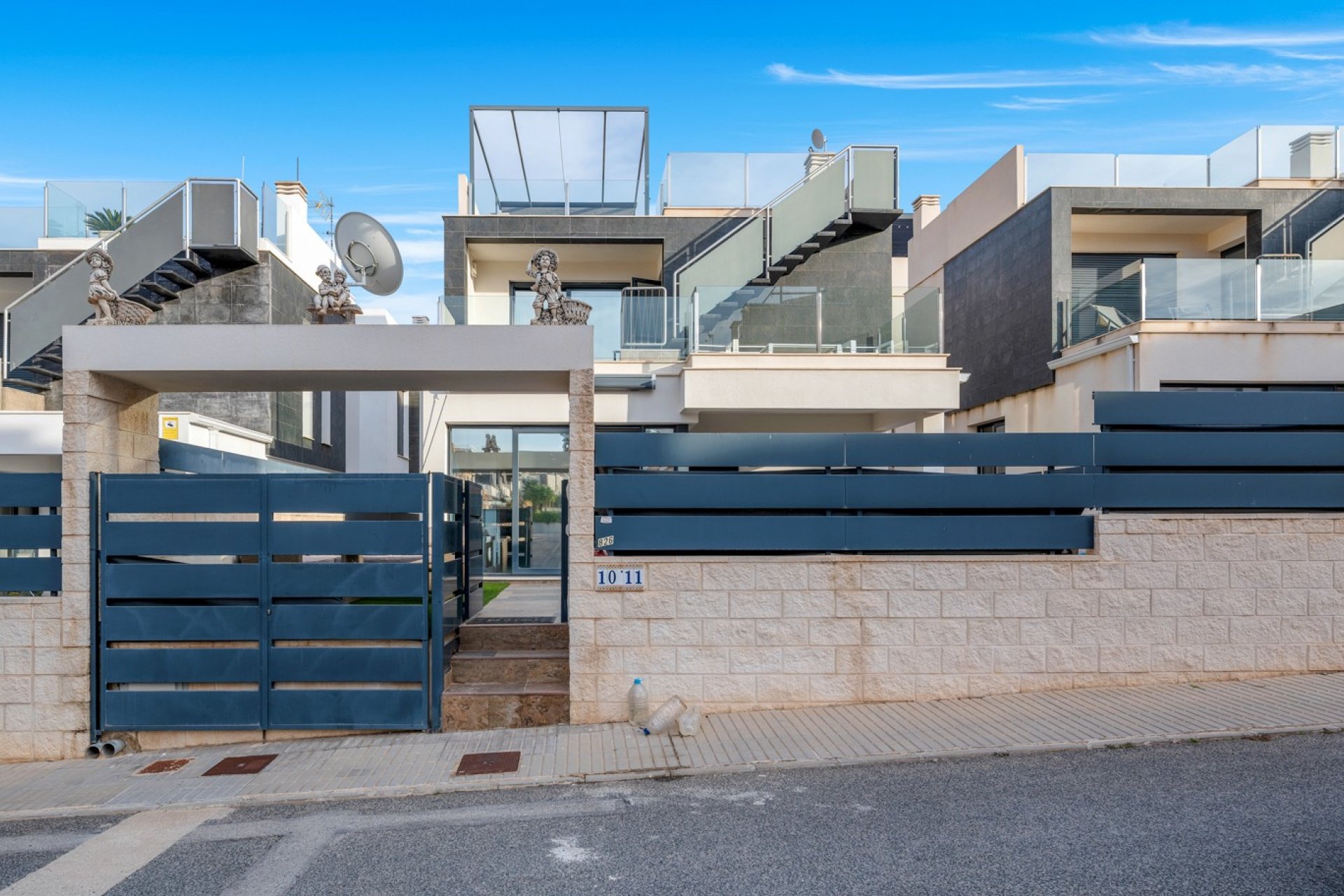 Reventa - Villa -
Orihuela Costa