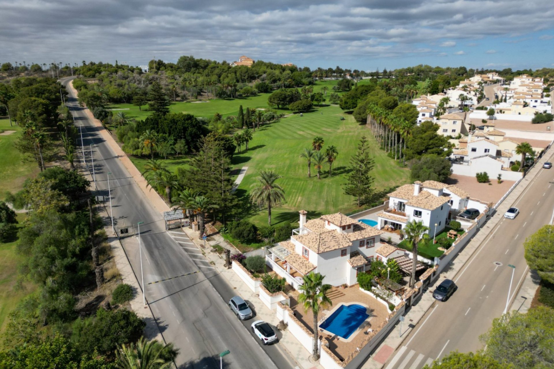 Reventa - Villa -
Orihuela Costa