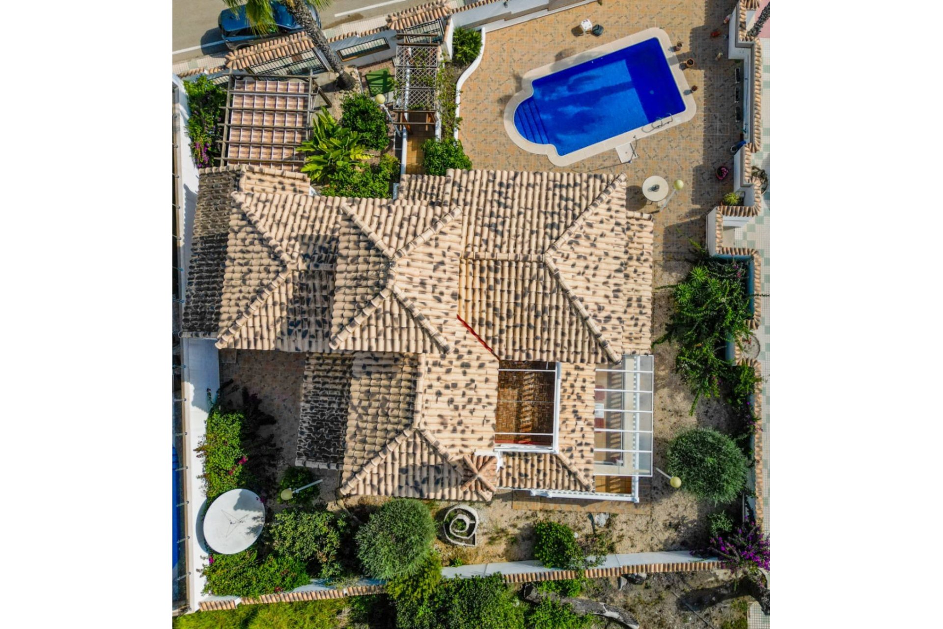 Reventa - Villa -
Orihuela Costa