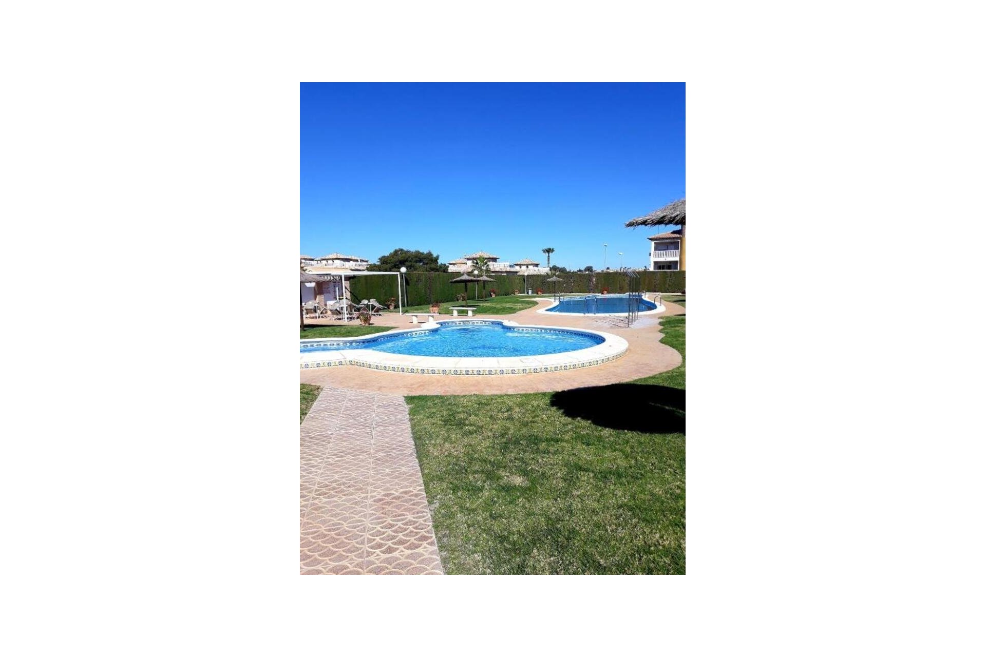 Reventa - Villa -
Orihuela Costa