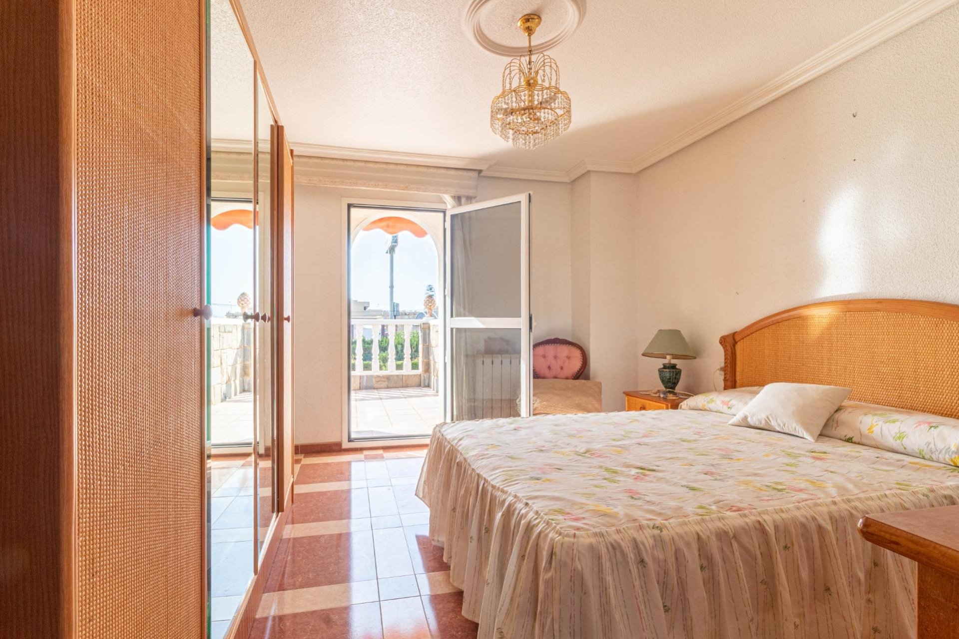 Reventa - Villa -
Orihuela Costa