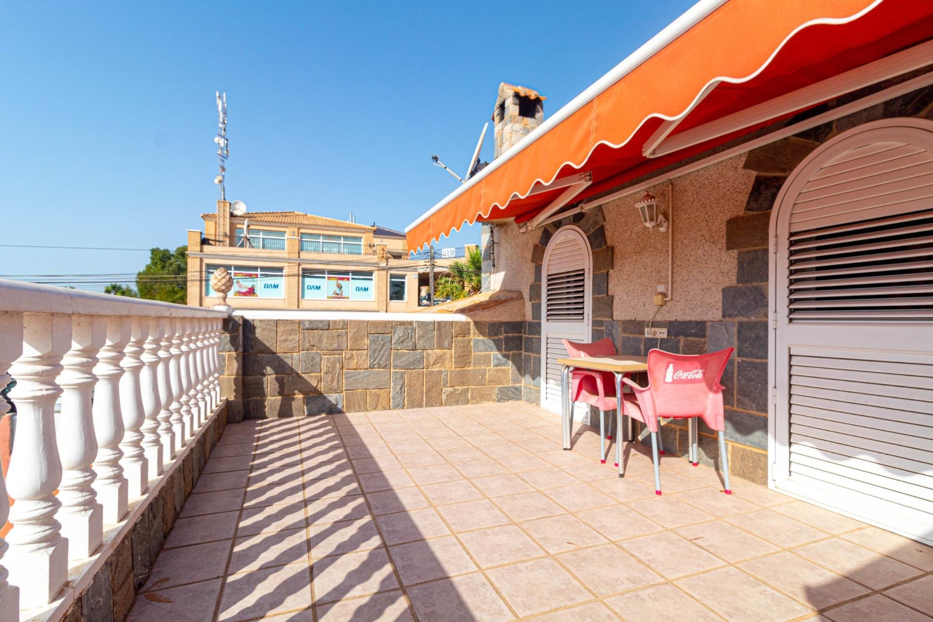Reventa - Villa -
Orihuela Costa