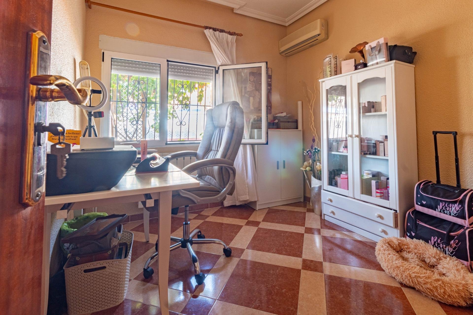 Reventa - Villa -
Orihuela Costa