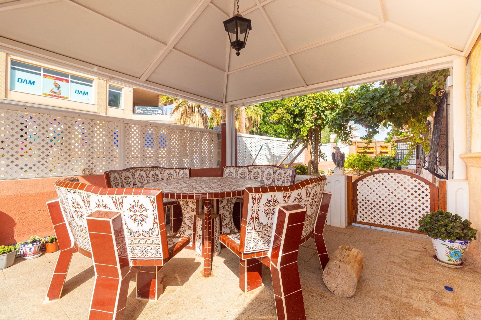 Reventa - Villa -
Orihuela Costa