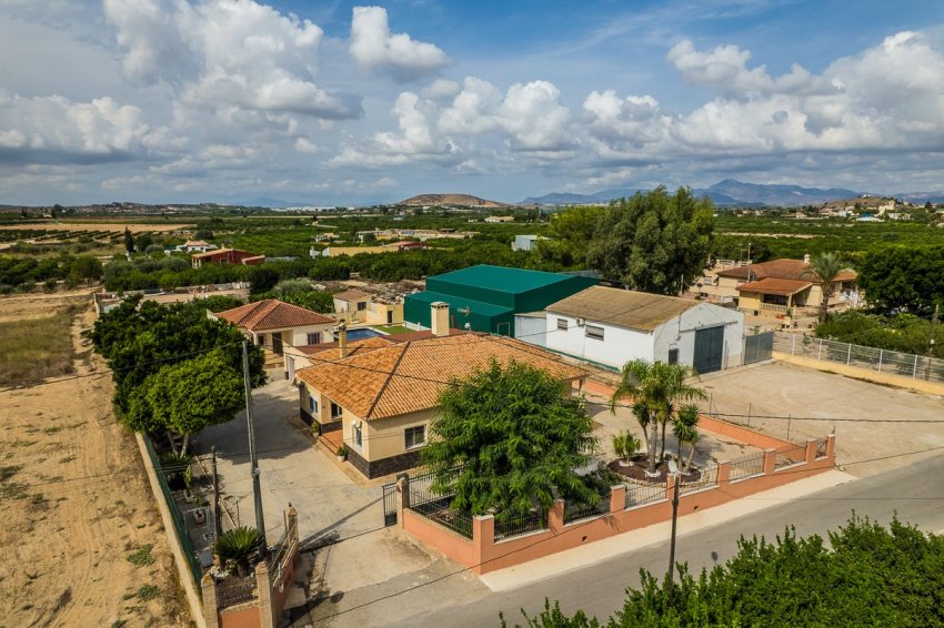 Reventa - Villa -
Orihuela - La Matanza