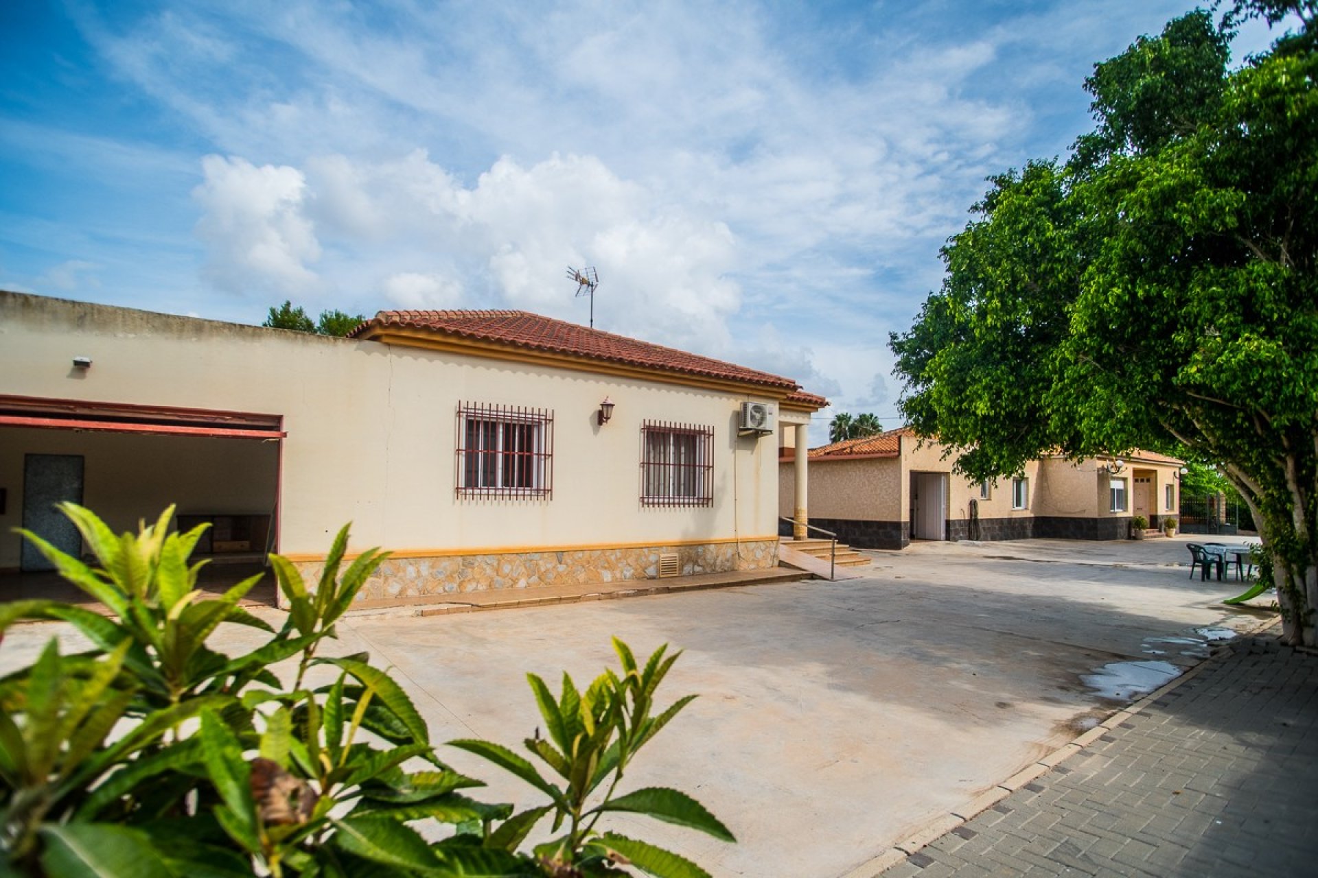 Reventa - Villa -
Orihuela - La Matanza