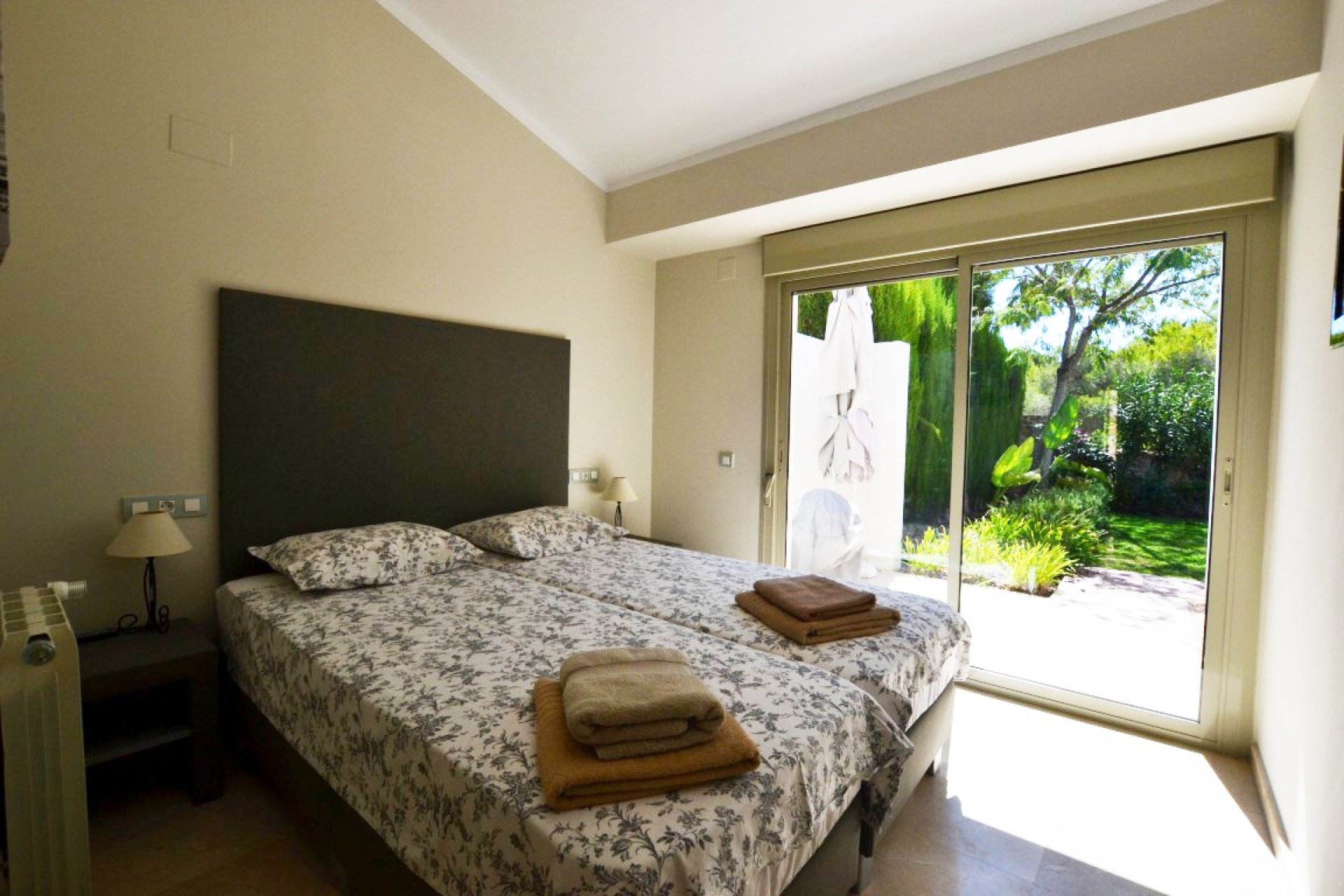 Reventa - Villa -
Orihuela - Las Colinas Golf