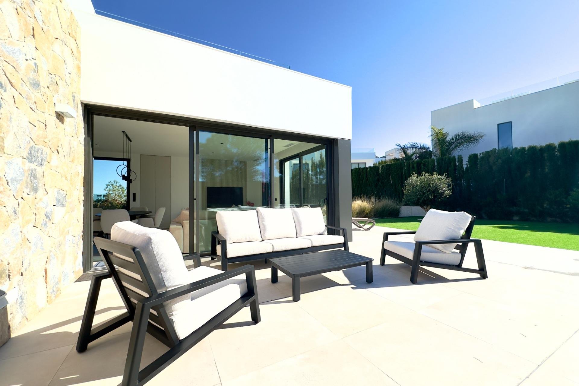 Reventa - Villa -
Orihuela - Las Colinas Golf