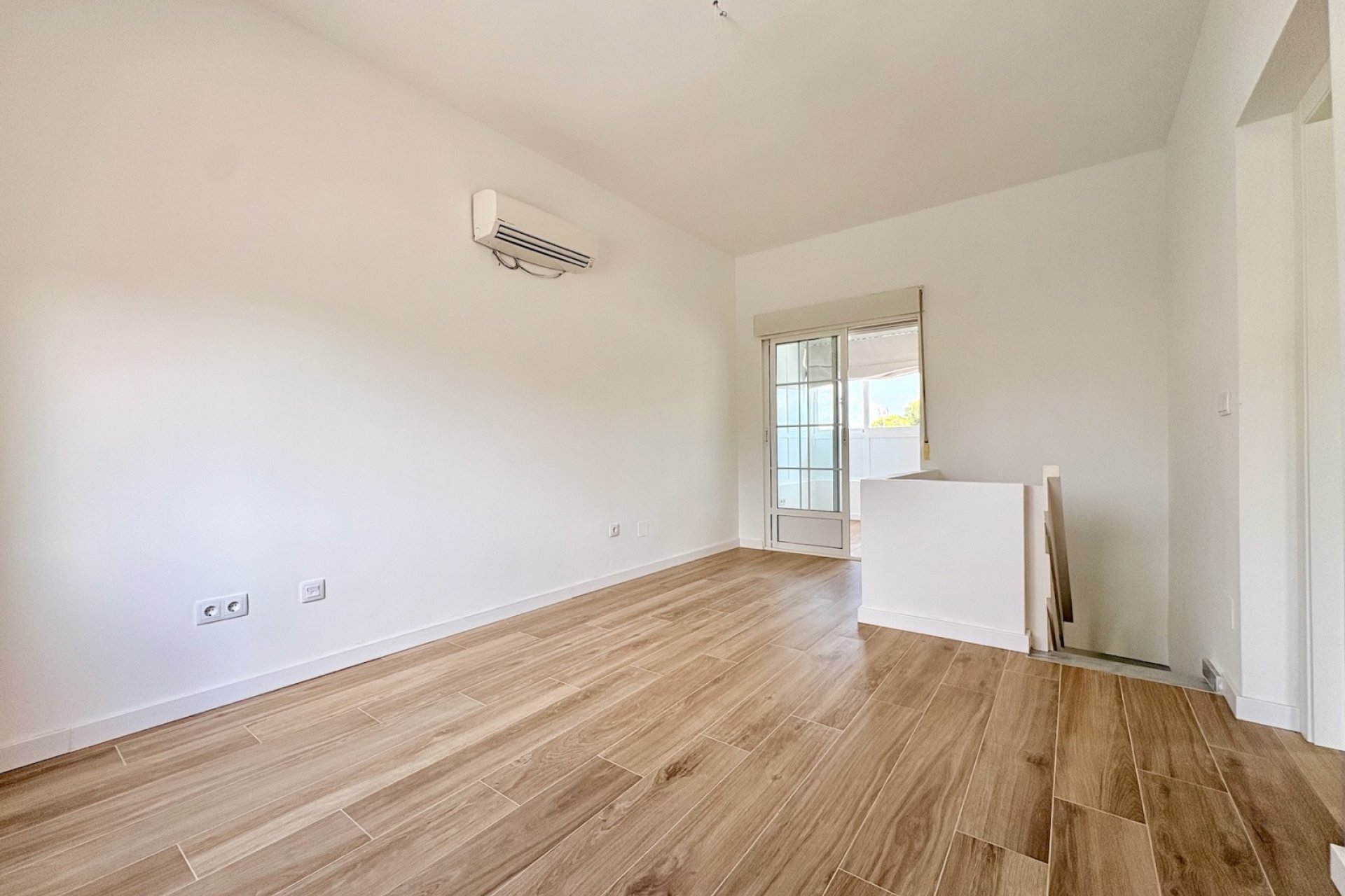 Reventa - Villa -
Orihuela - Los Balcones