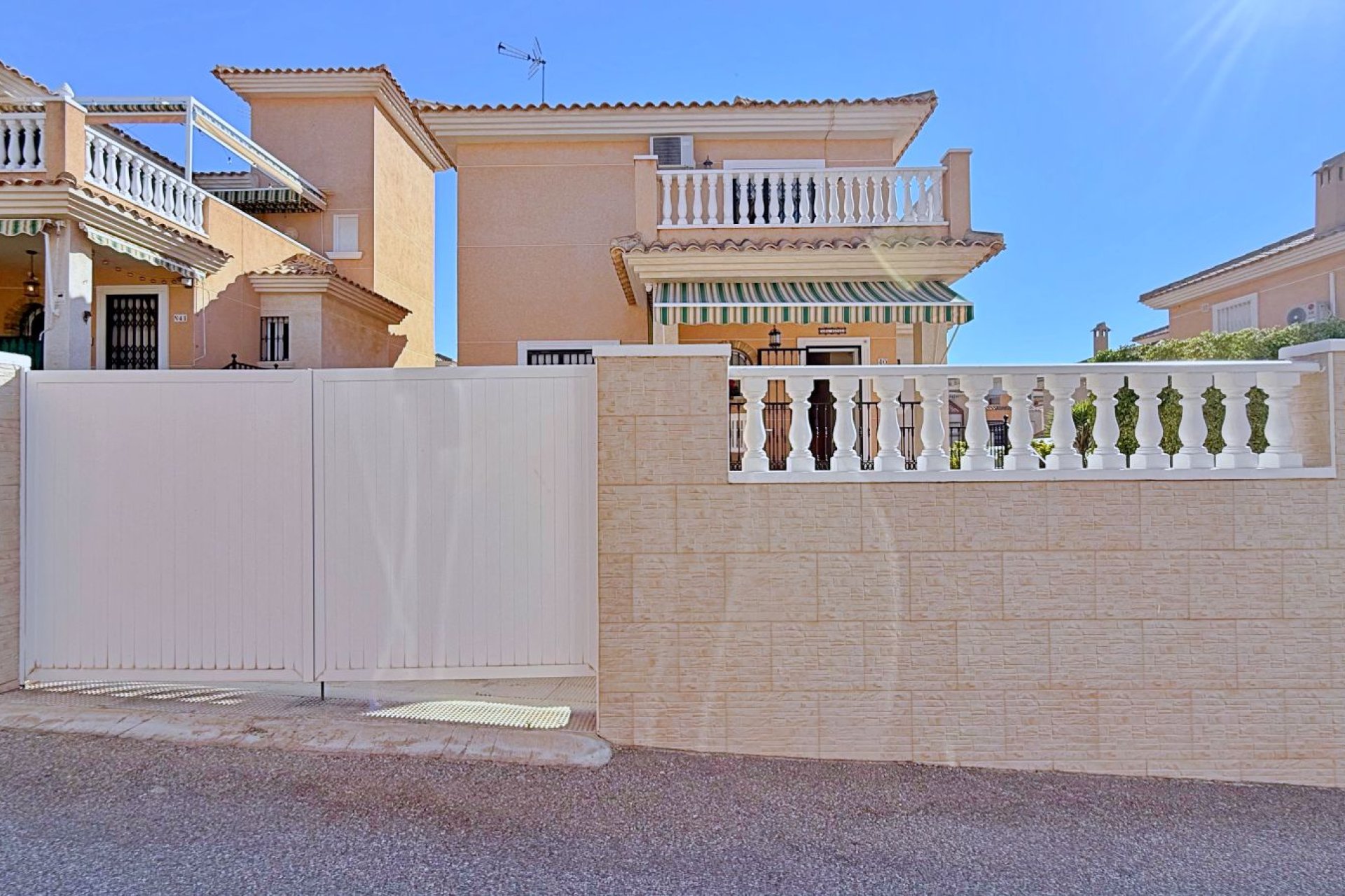 Reventa - Villa -
Orihuela - Orihuela Costa