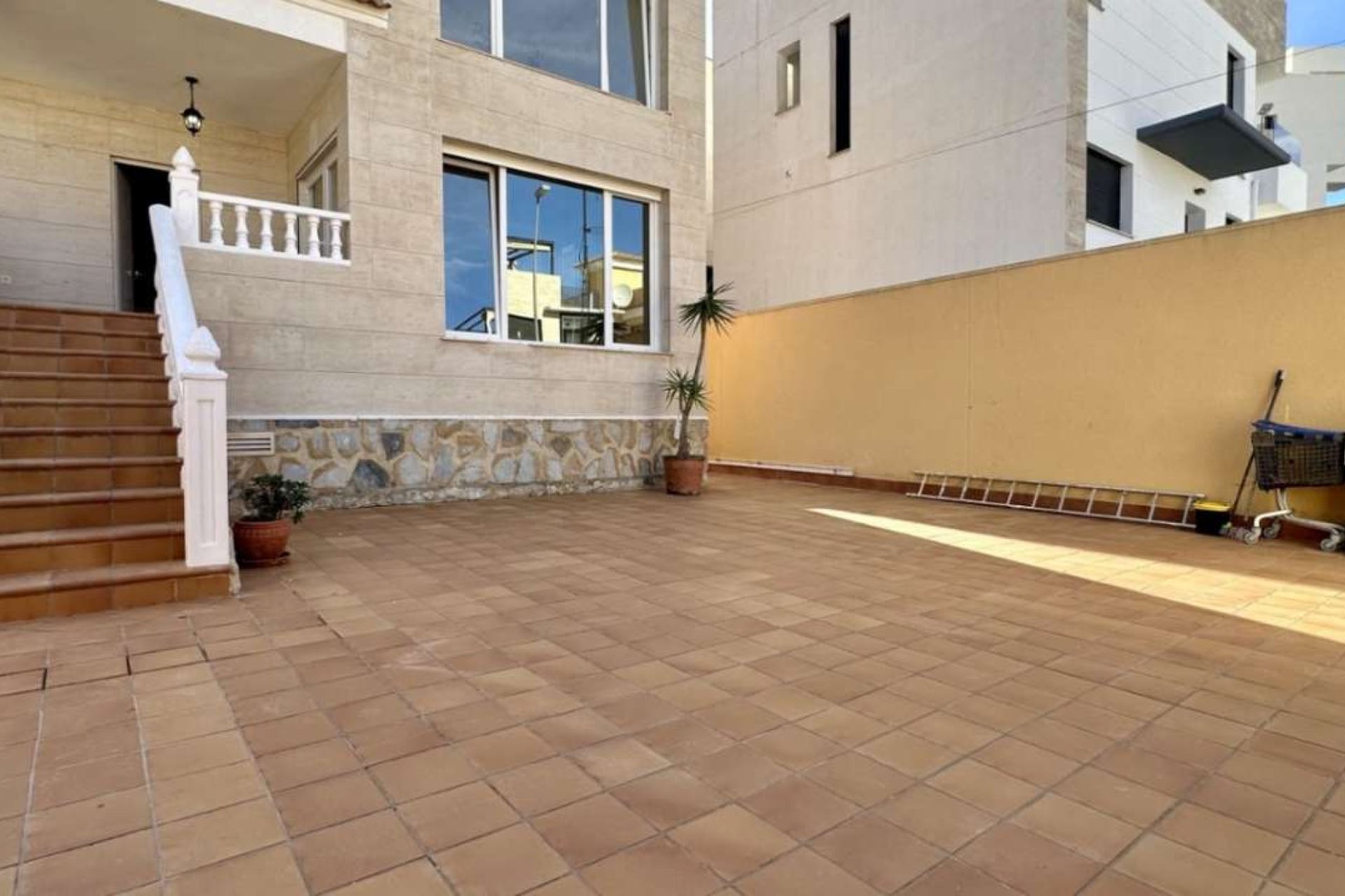 Reventa - Villa -
Orihuela - Villamartín-Las Filipinas