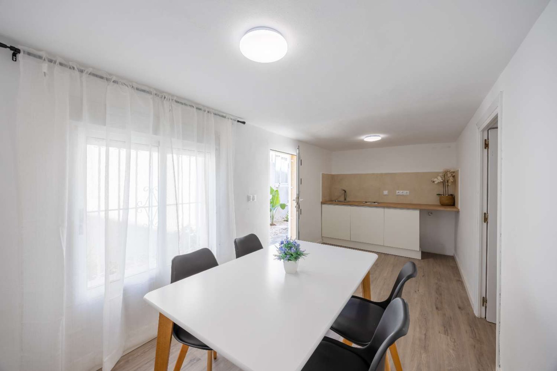 Reventa - Villa -
Orihuela - Villamartín-Las Filipinas
